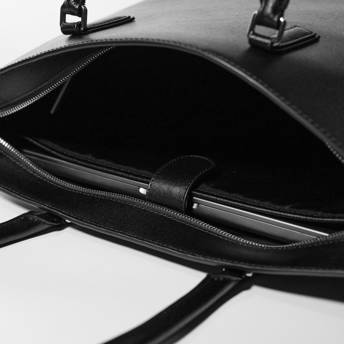 <受注生産 5月上旬~中旬 順次配送>Italian Saffiano Leather Tote - aucentic