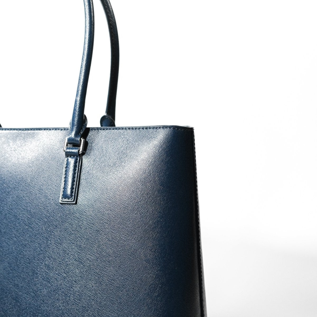 <受注生産 5月末〜 順次配送>Italian Saffiano Leather Tote (Navy) - aucentic