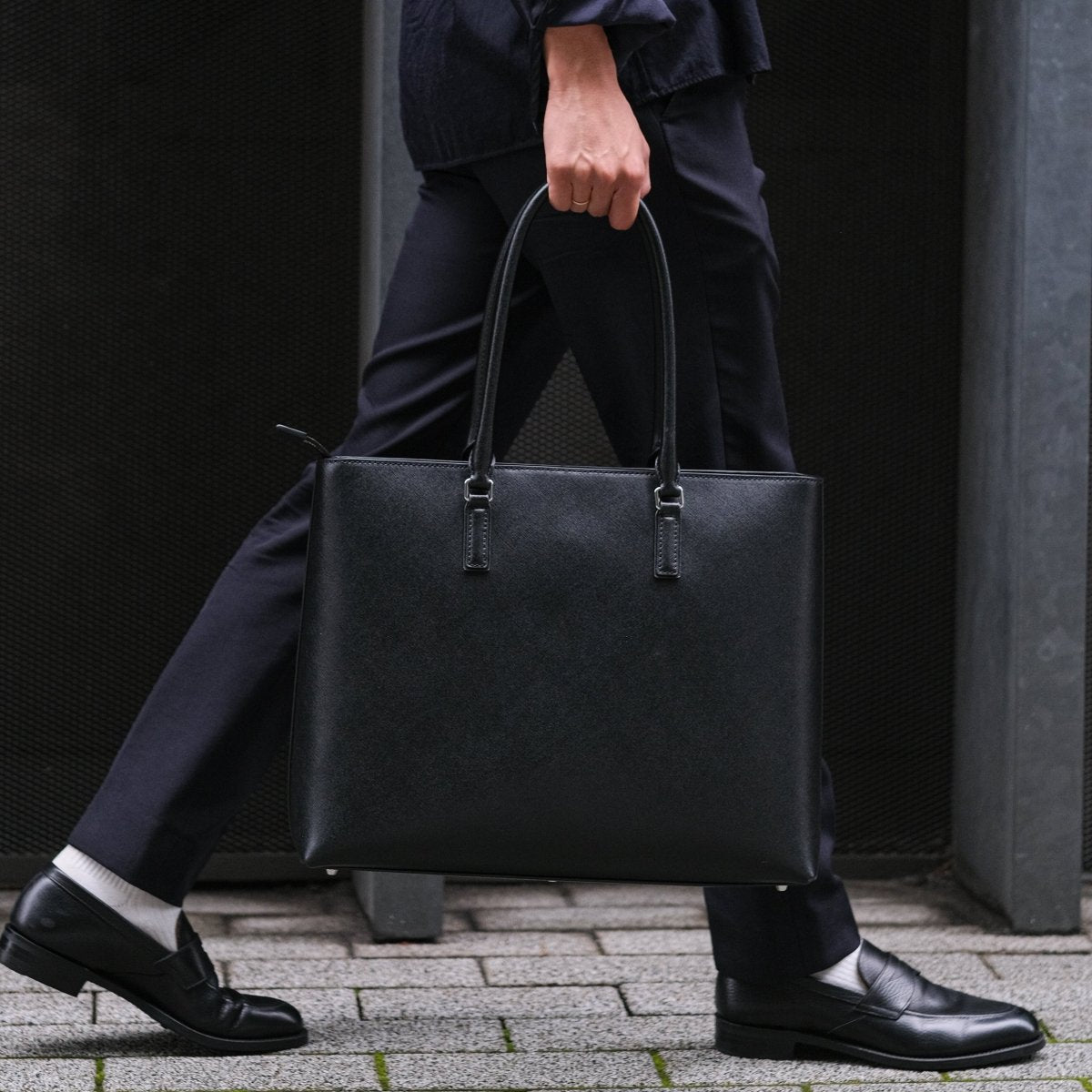 <受注生産 5月25日より順次配送>Italian Saffiano Leather Tote - aucentic