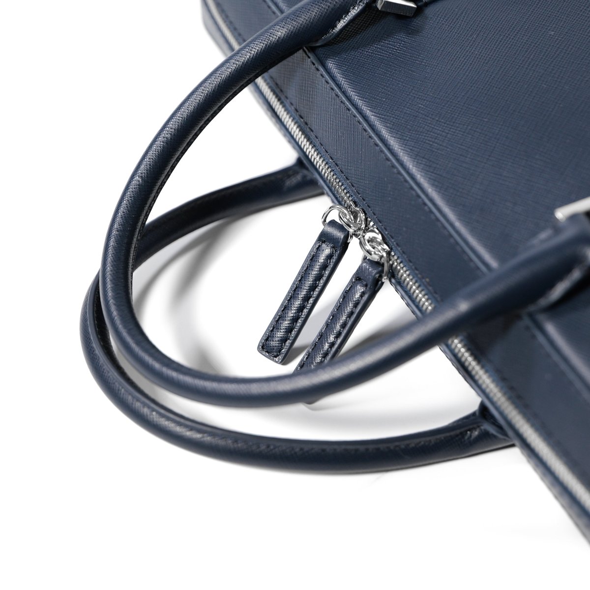 <予約販売:6月9日より順次発送予定>Italian Saffiano Leather Briefcase (Navy) - aucentic