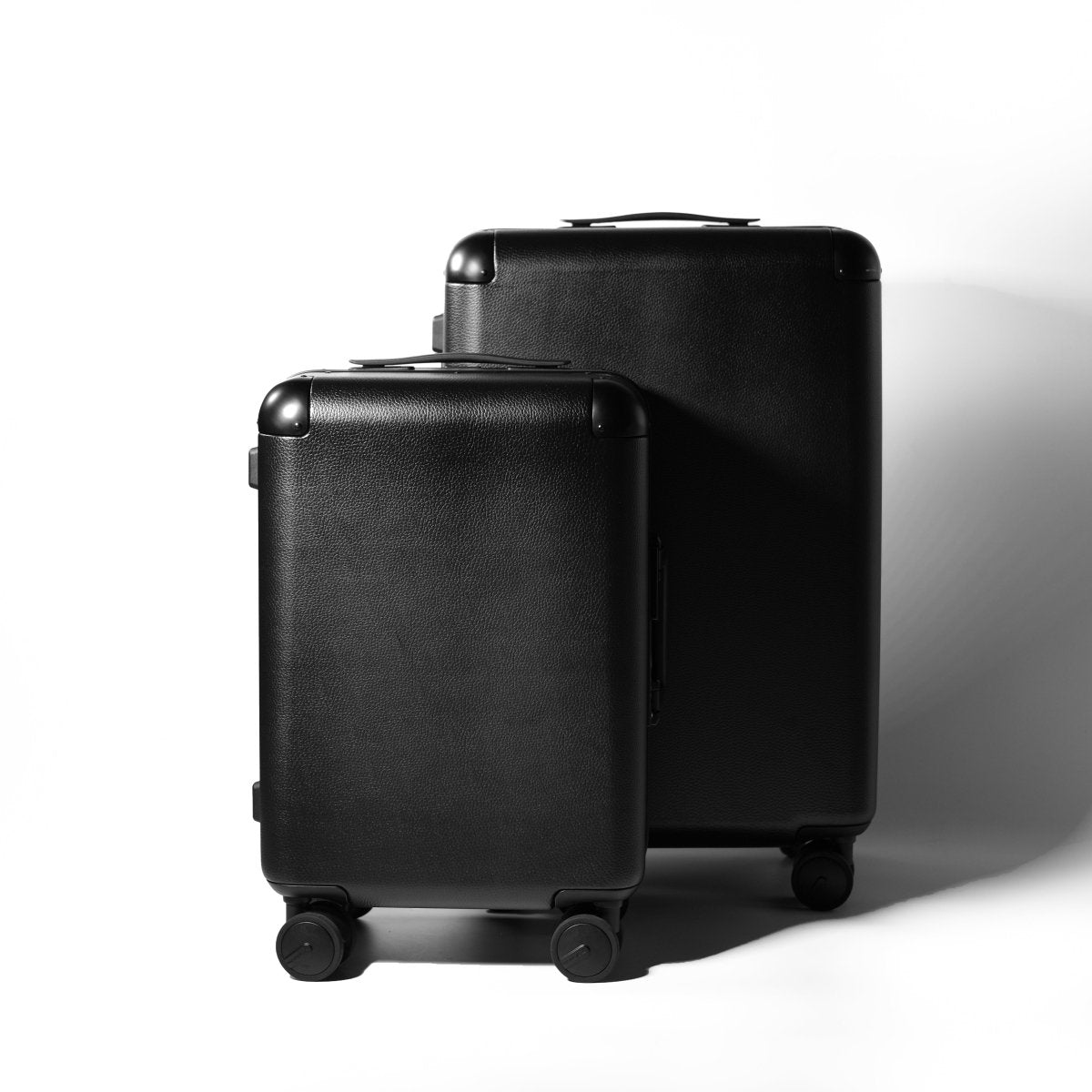 <受注生産:7月28日より順次発送予定>Grain Luxe Suitcase (Black) - aucentic