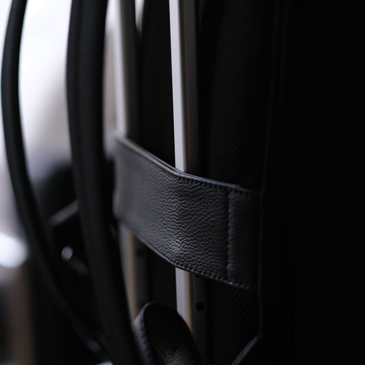 <受注生産:7月30日より順次発送予定>Full Grain Leather Backpack - aucentic