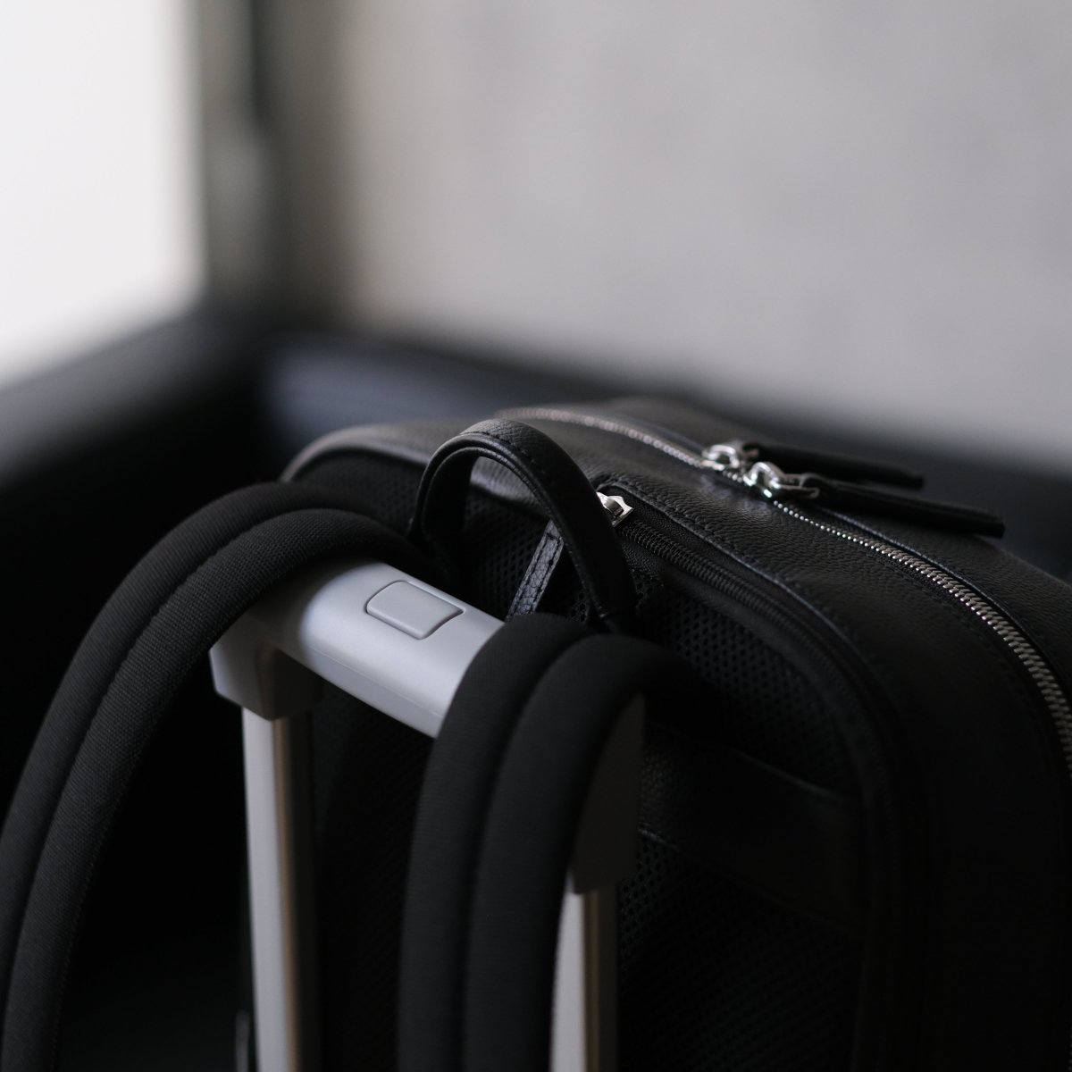 <受注生産:7月30日より順次発送予定>Full Grain Leather Backpack - aucentic