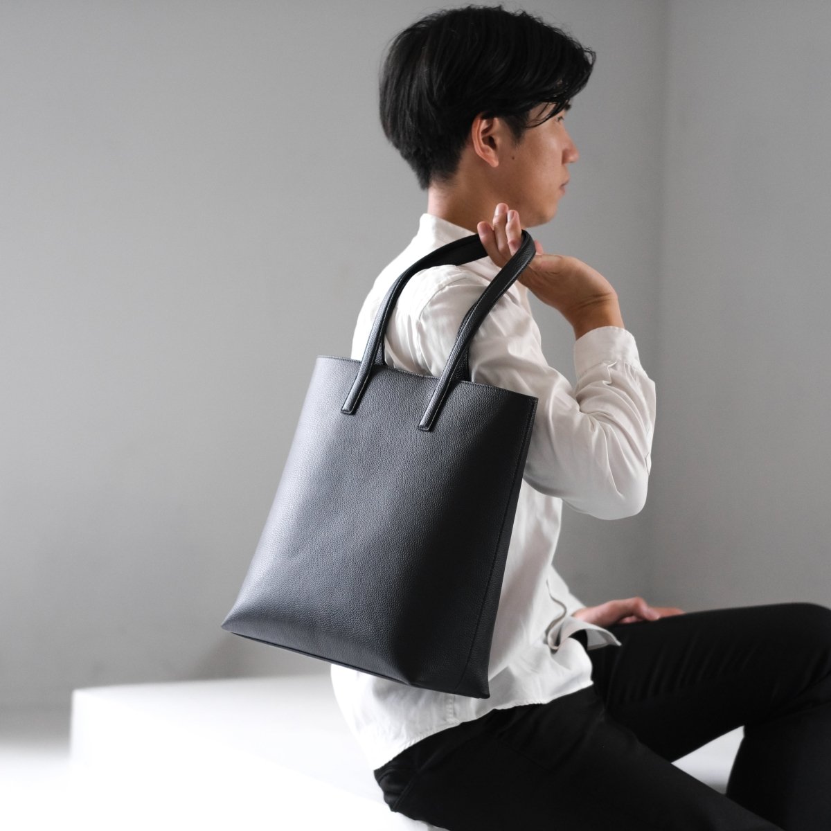 <受注生産:8月15日より順次発送予定>Italian Leather Casual Tote (Medium) - aucentic