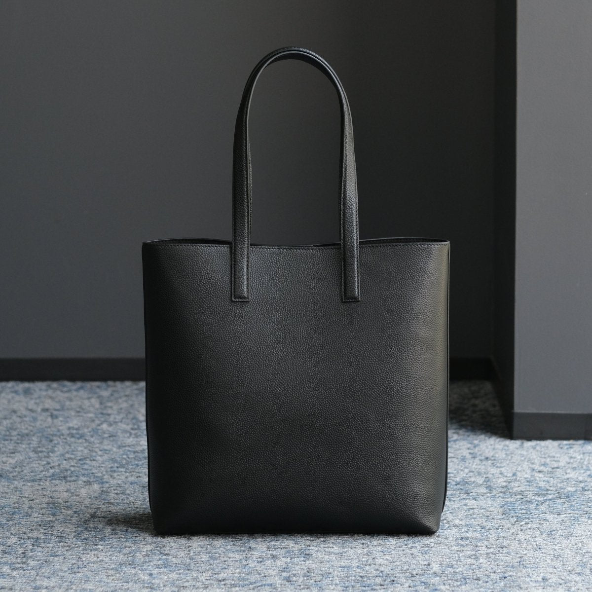 <受注生産:8月15日より順次発送予定>Italian Leather Casual Tote (Medium) - aucentic