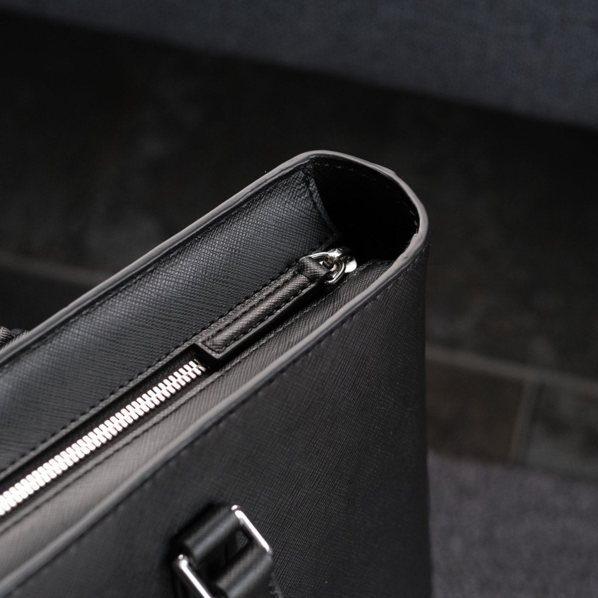 <coming soon>Italian Saffiano Leather Tote (Rigid - Black) - aucentic