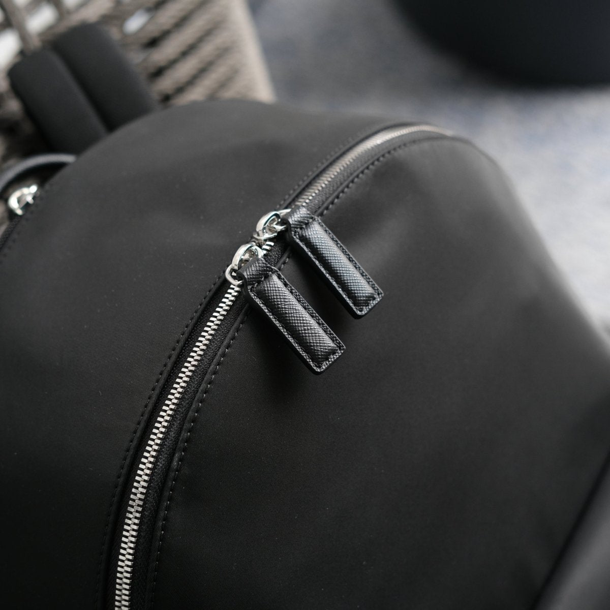 <Coming soon>Nylon Round Backpack - aucentic