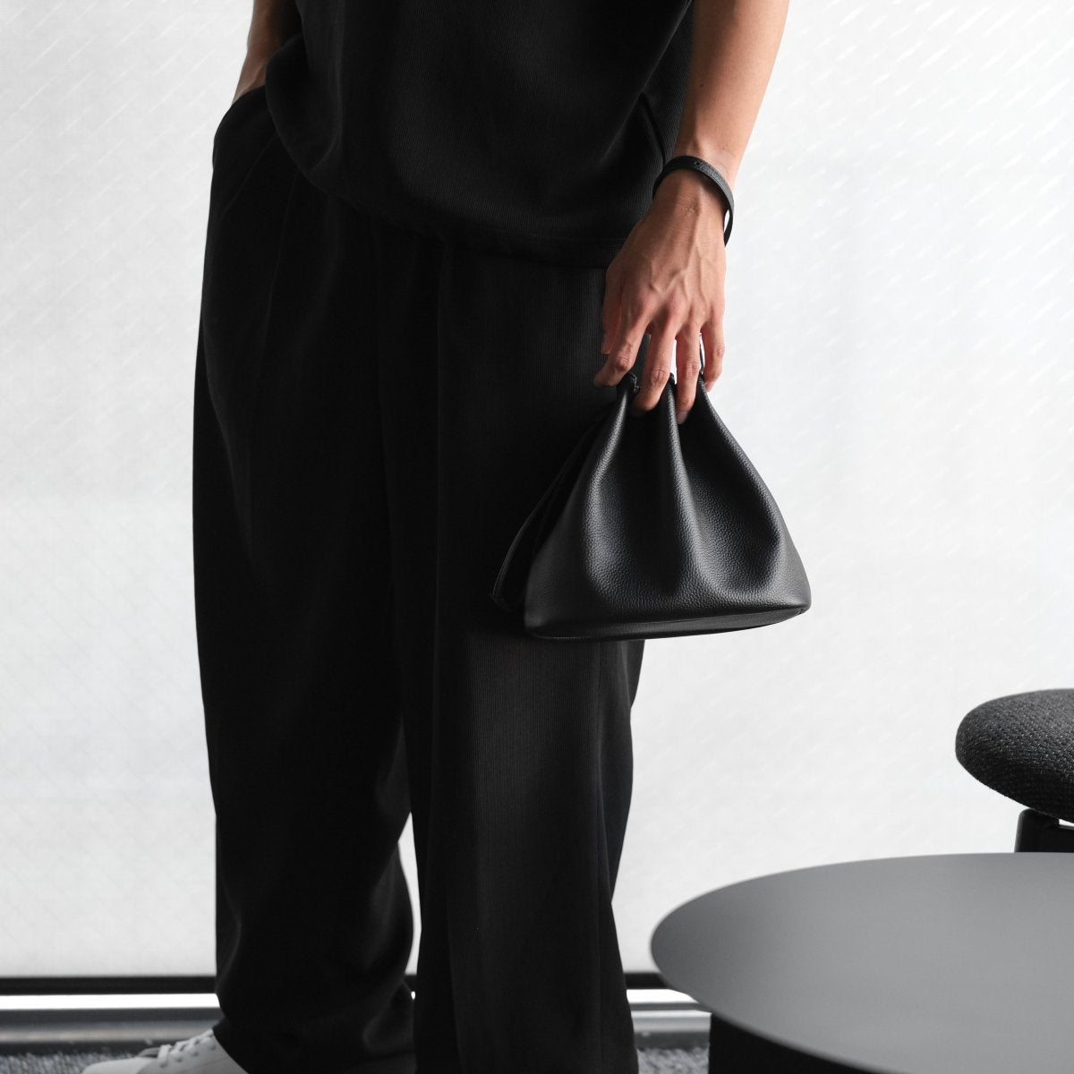 <受注生産>Italian Leather Drawstring Bag - aucentic