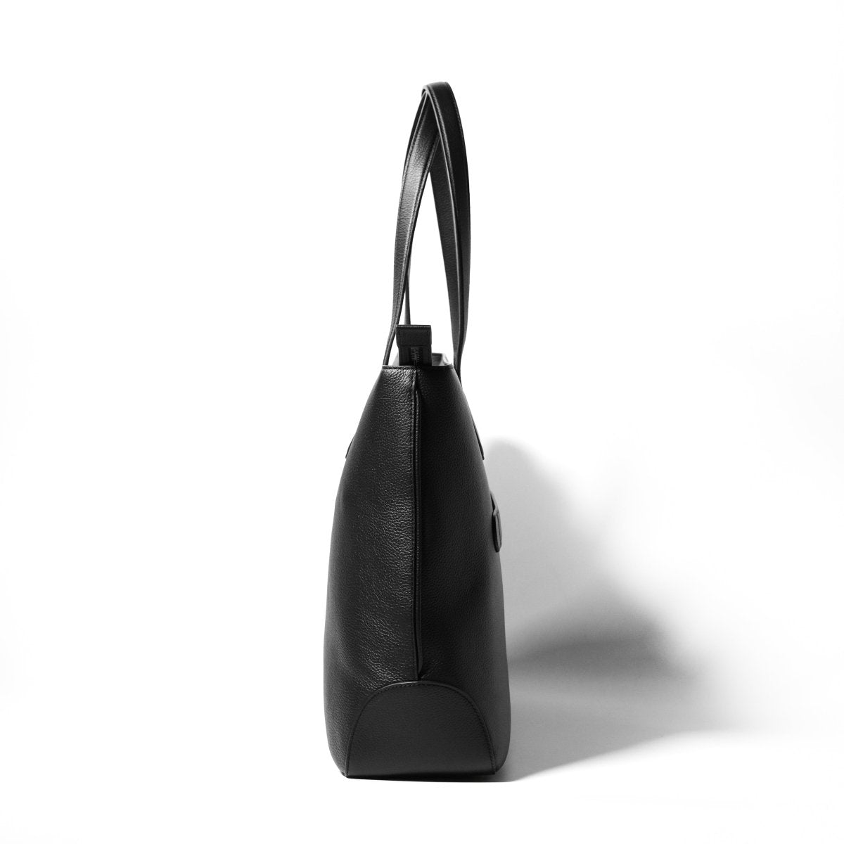 <受注生産>Italian Leather Trapezium Tote (Black) - aucentic