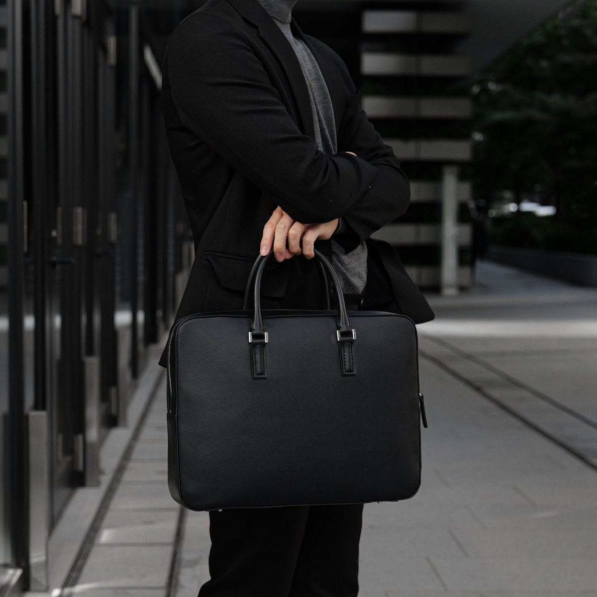Italian Saffiano Leather Briefcase - aucentic