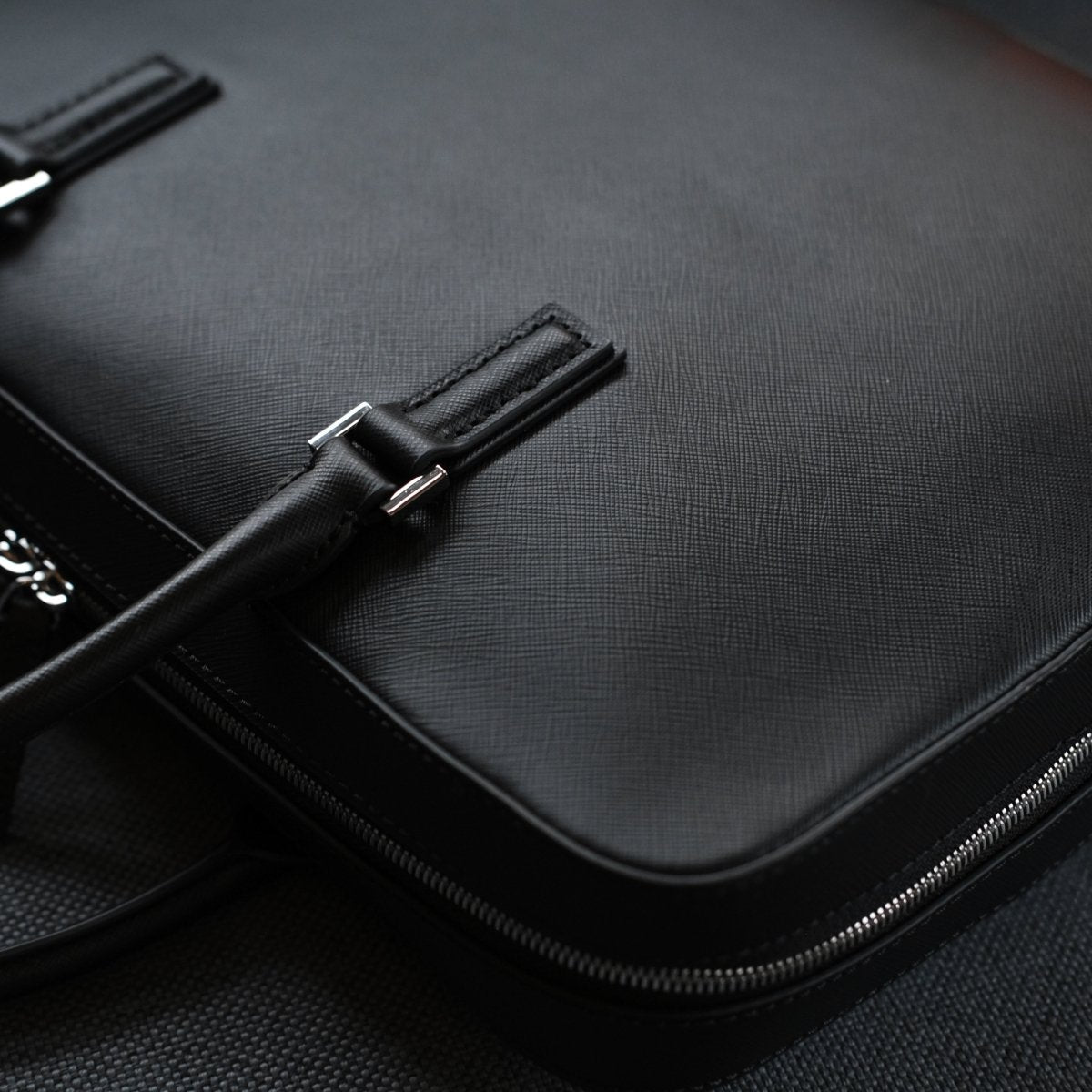 Italian Saffiano Leather Briefcase(Front - zip) - aucentic