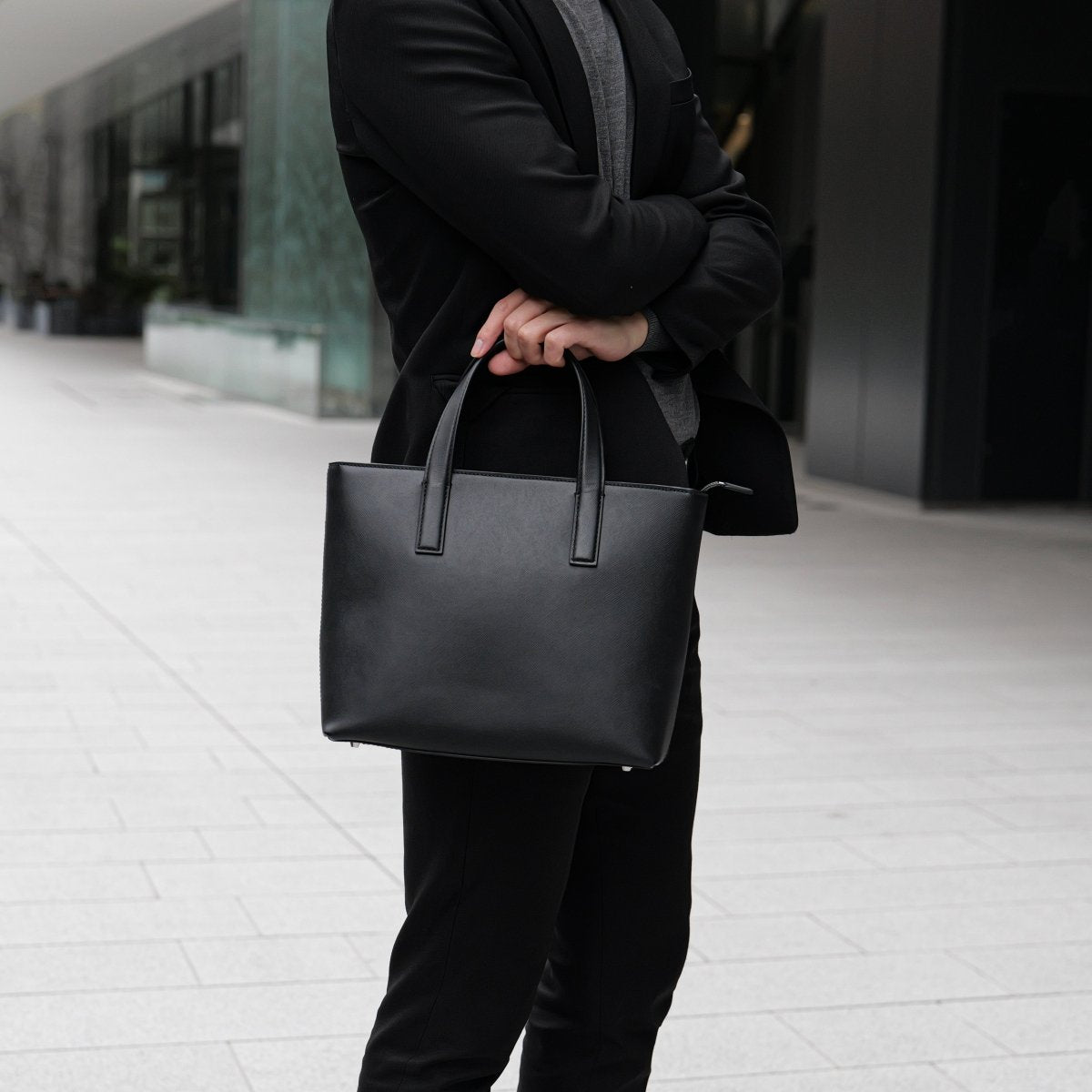 Italian Saffiano Leather Small Tote (Black) - aucentic