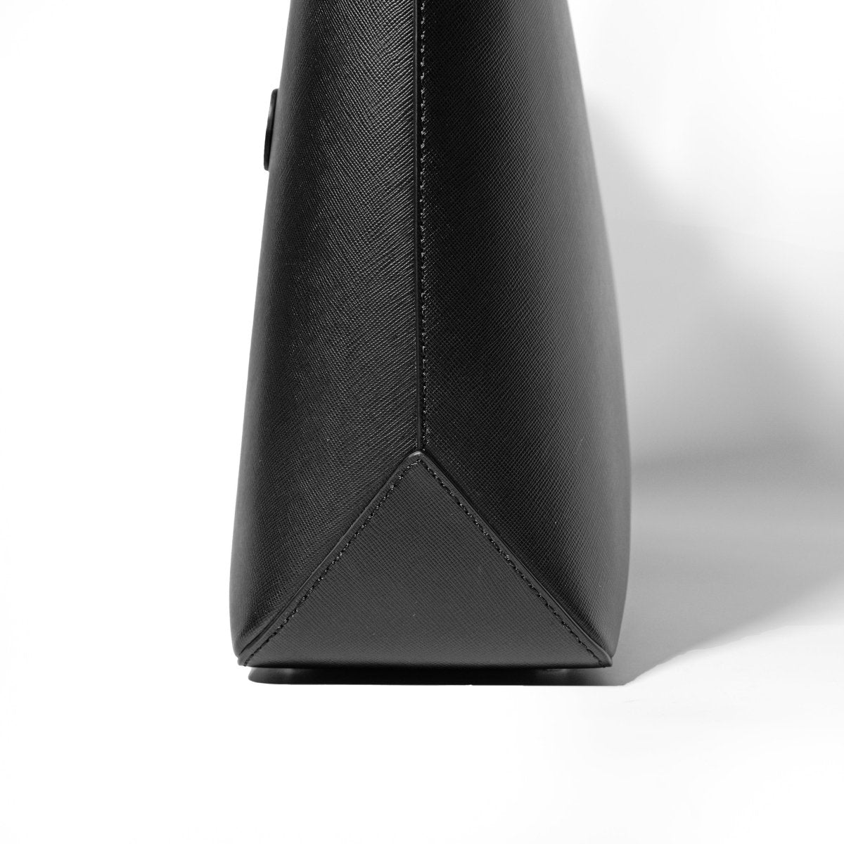 <受注生産>Italian Saffiano Vessel Tote (Black) - aucentic