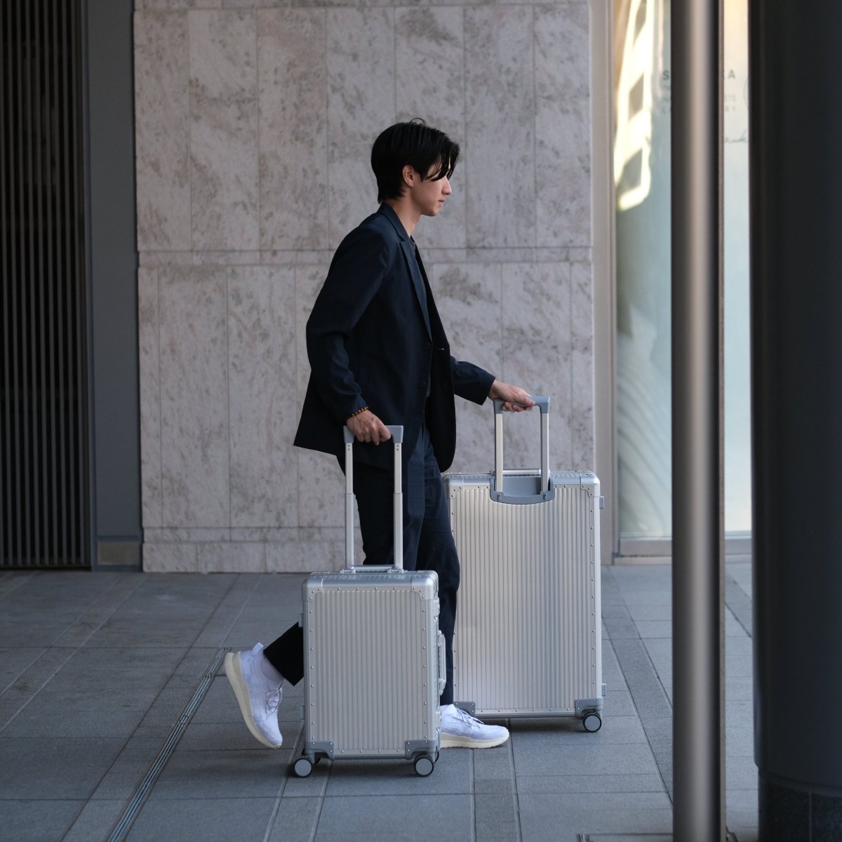 Stripe Aluminum Suitcase(Silver) Op.13 - aucentic