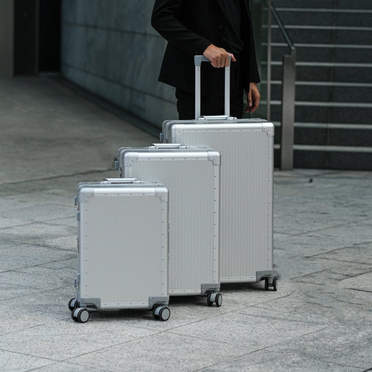 <受注生産>Stripe Aluminum Suitcase(Silver) Op.13 - aucentic