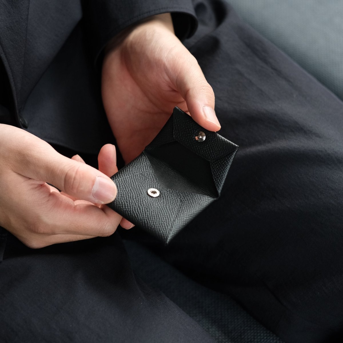 Waprolux - Coin Case - aucentic
