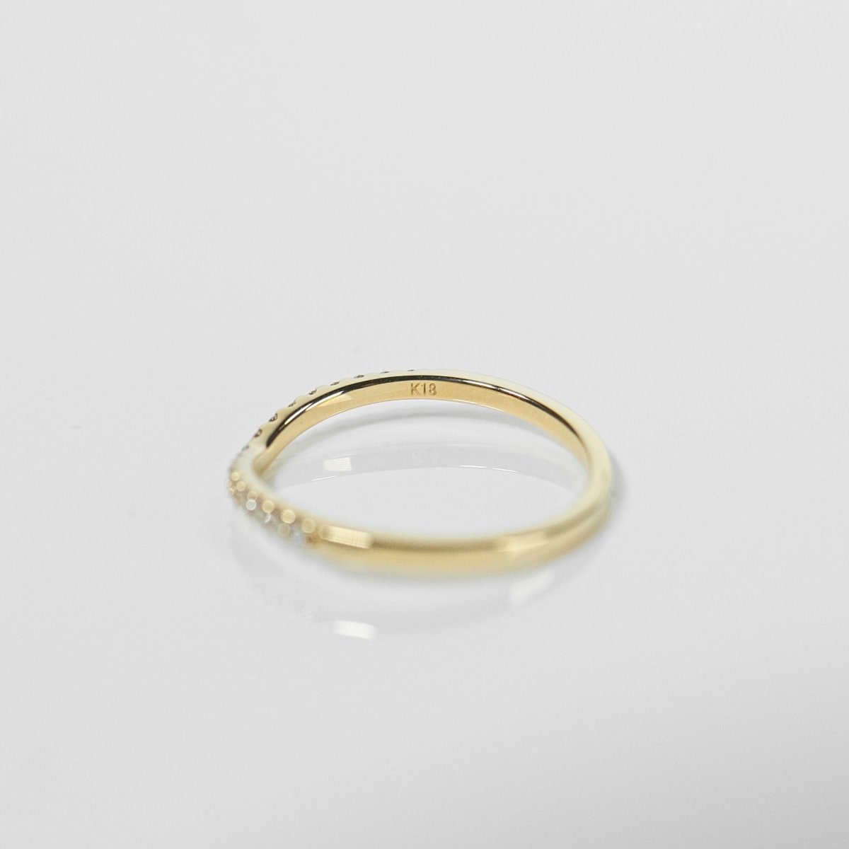 18k V Shaped Half Eternity Forged Ring - aucentic