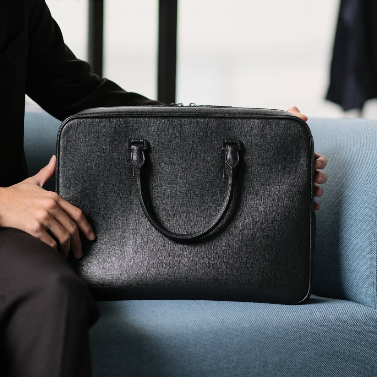 <受注生産 2月18日~順次発送予定>Italian Saffiano Leather Briefcase - aucentic