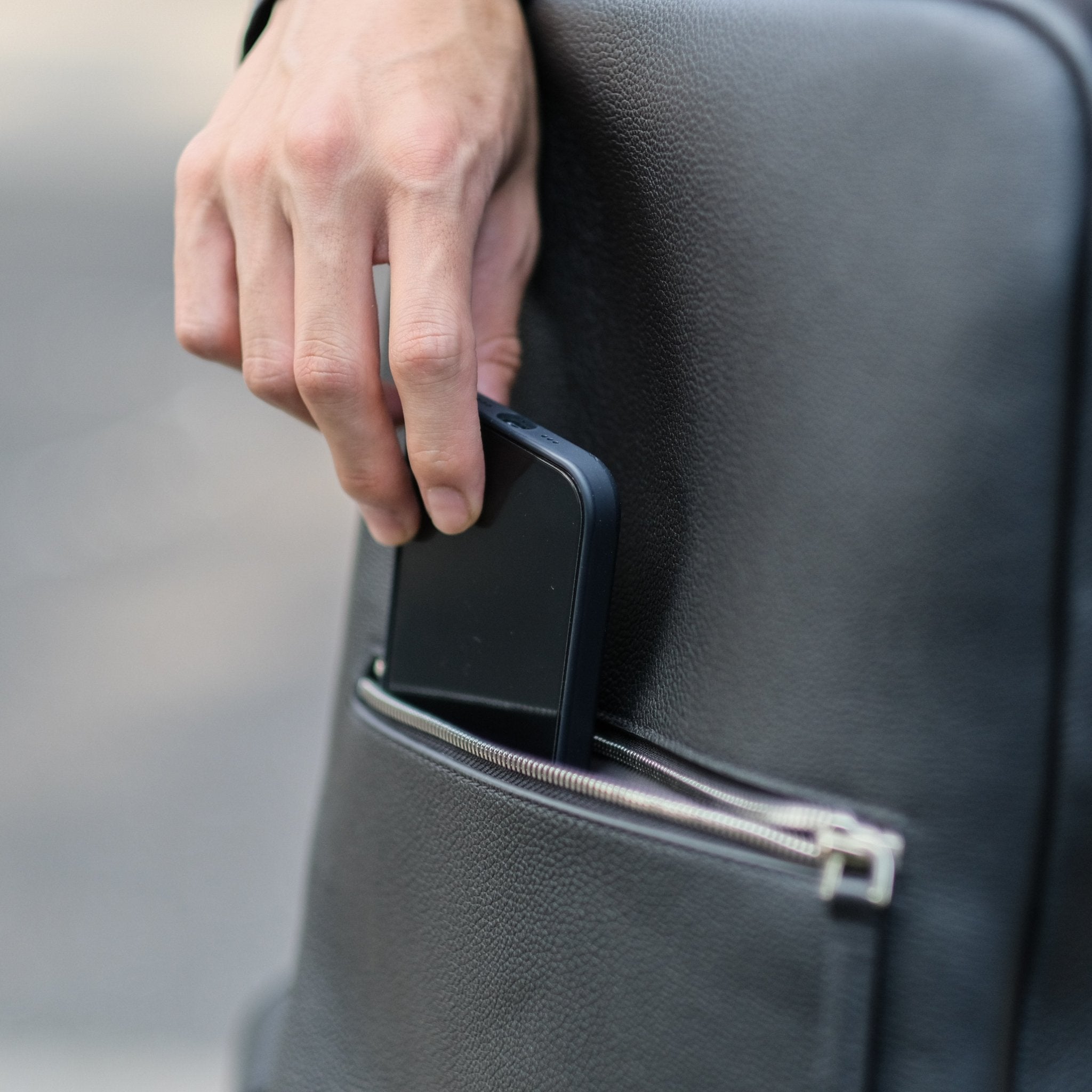 <7月中旬配送分>Full Grain Leather Backpack - aucentic