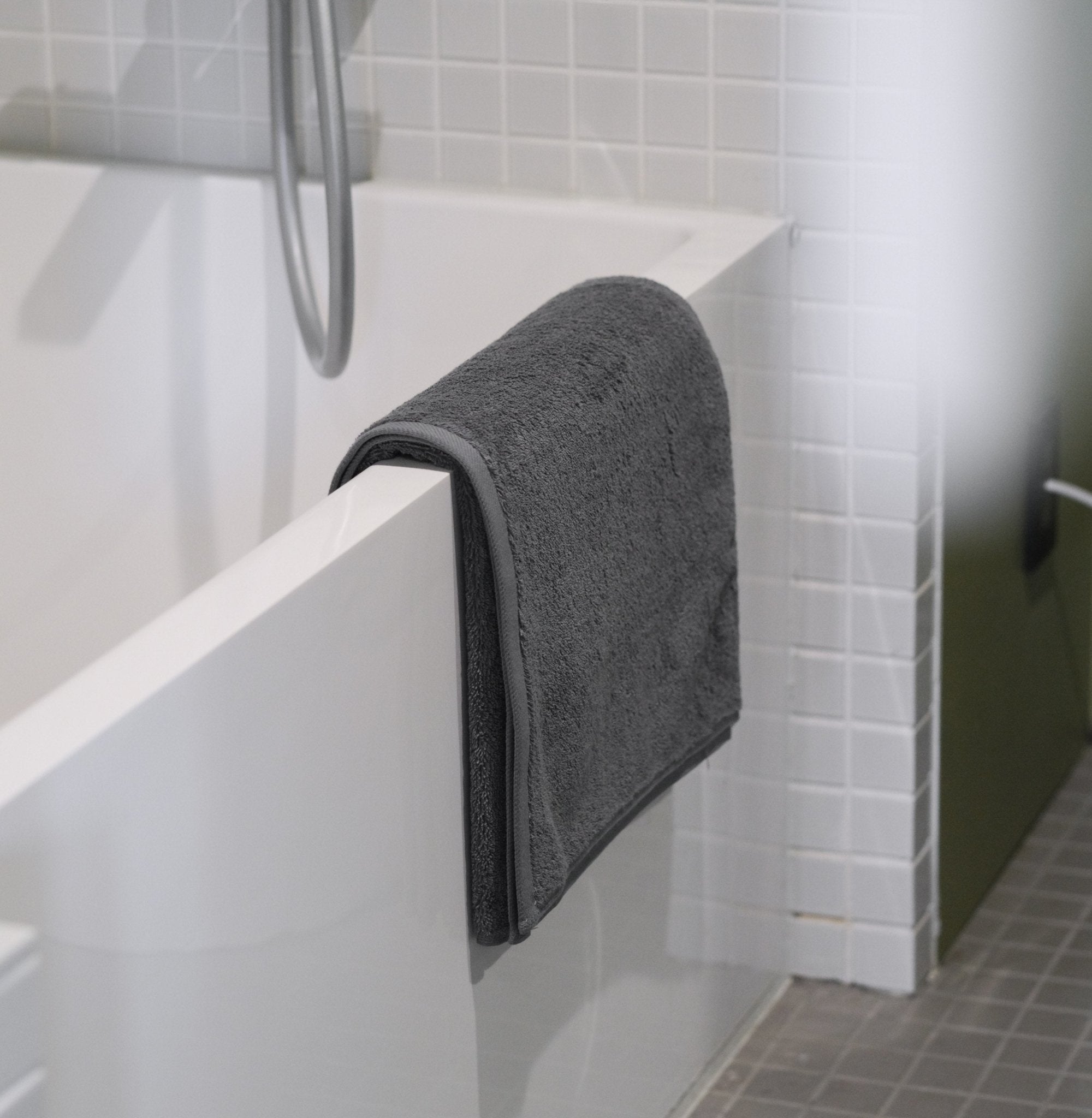 Luxury Bath Towels - aucentic