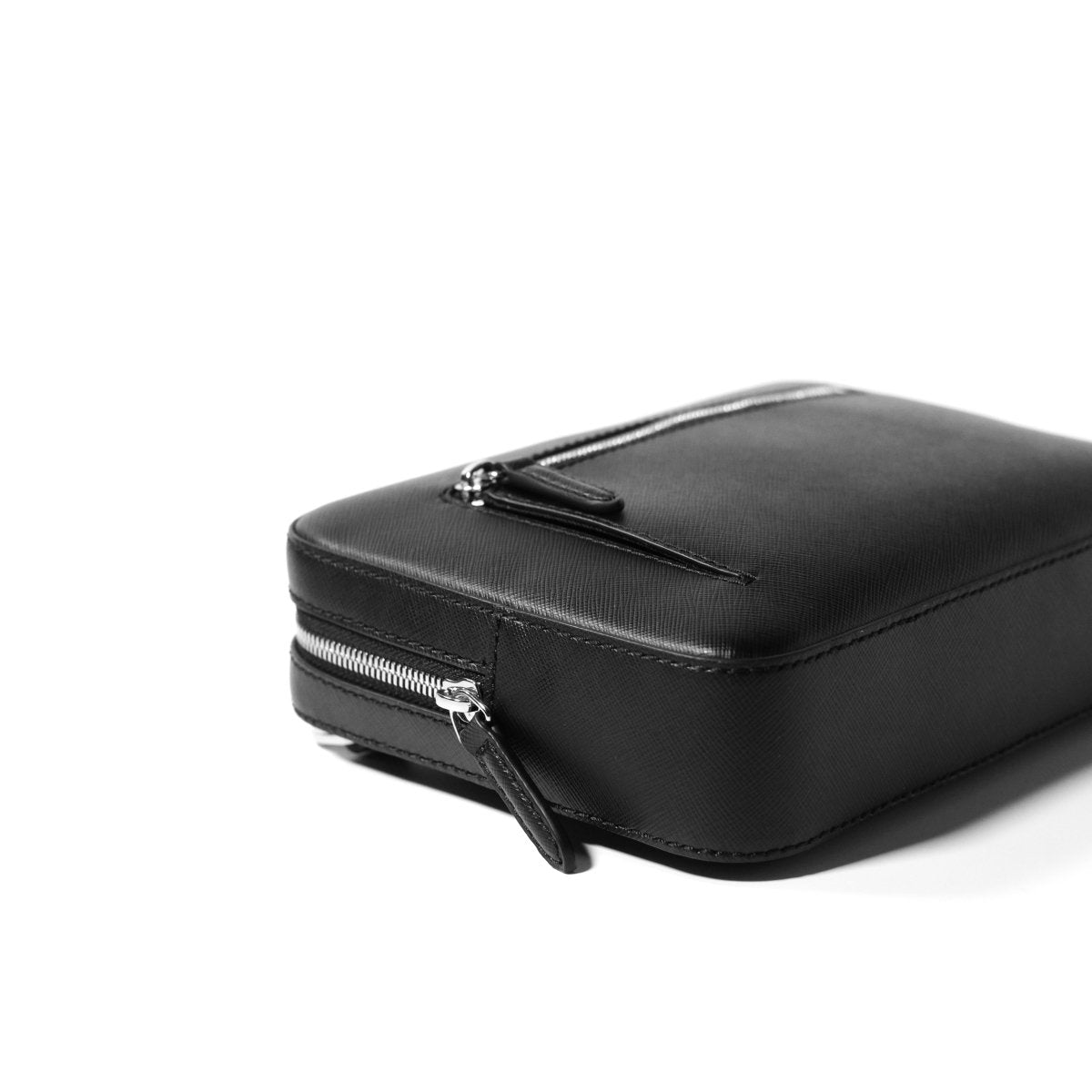 <受注生産5月25日〜順次出荷>Italian Saffiano Leather Crossbody Bag (Black) - aucentic