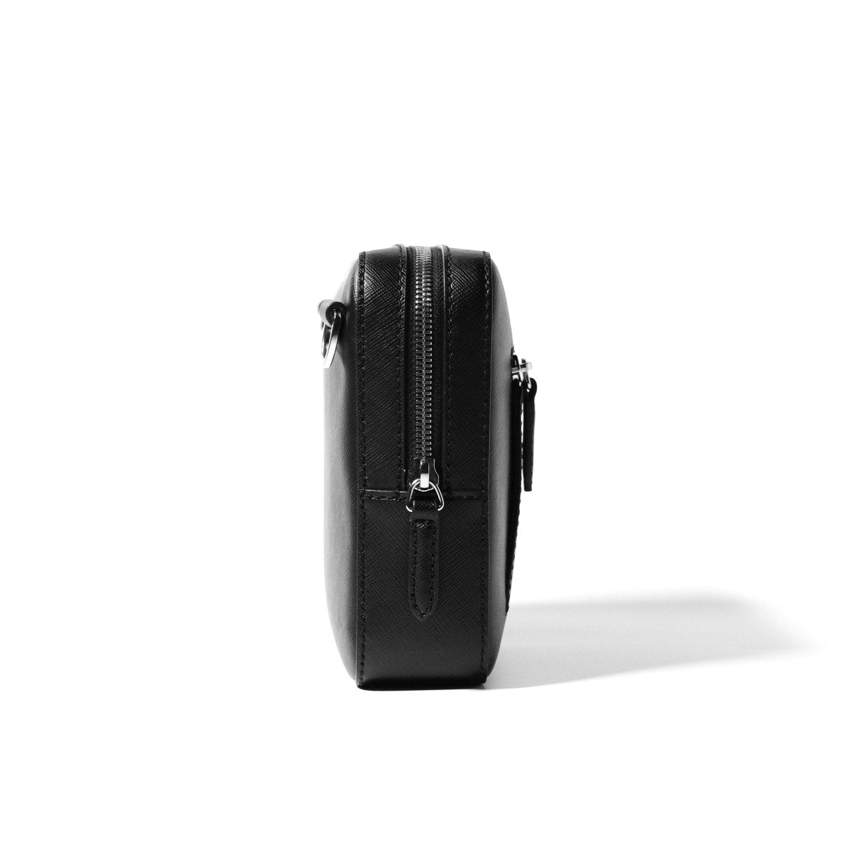 <受注生産5月25日〜順次出荷>Italian Saffiano Leather Crossbody Bag (Black) - aucentic