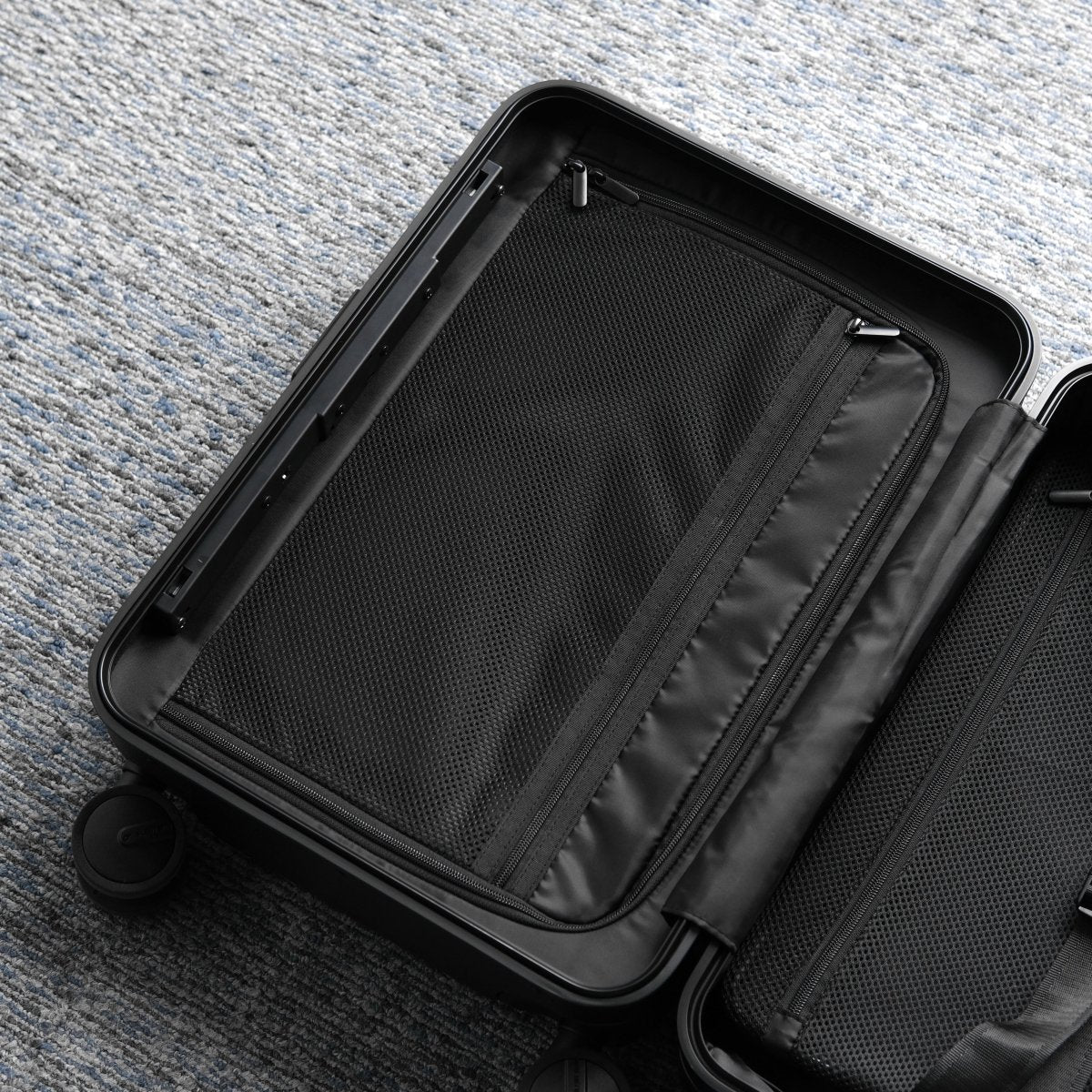GRAIN Luxe Suitcase | aucentic