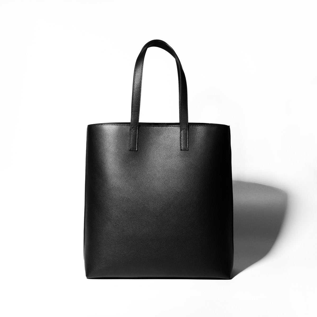 <受注生産：8月15日より順次発送予定>Italian Leather Casual Tote - aucentic