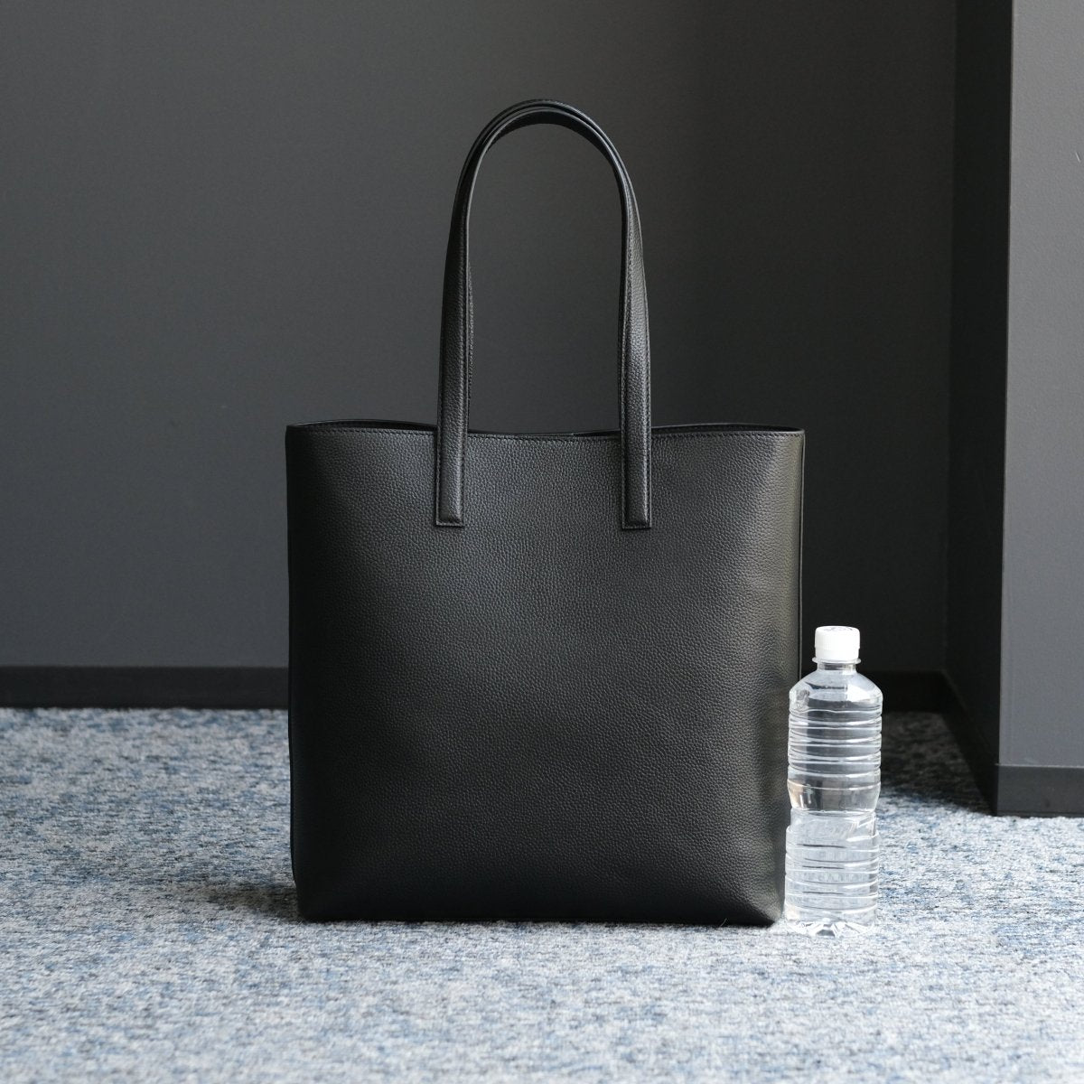 <受注生産：8月15日より順次発送予定>Italian Leather Casual Tote (Medium) - aucentic
