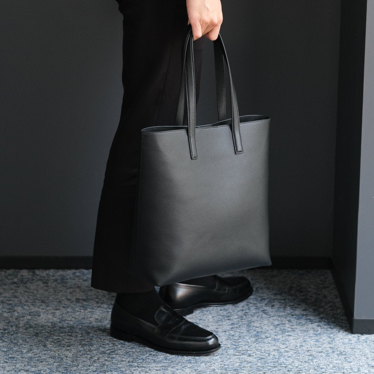 <受注生産：8月15日より順次発送予定>Italian Leather Casual Tote (Medium) - aucentic