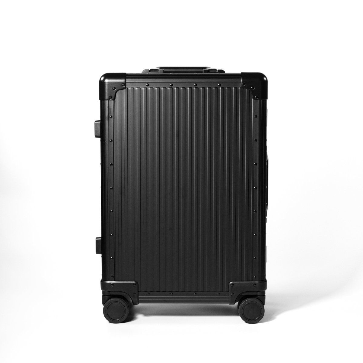 <受注生産 9月末より順次発送>Stripe Aluminum Suitcase(Black) - aucentic