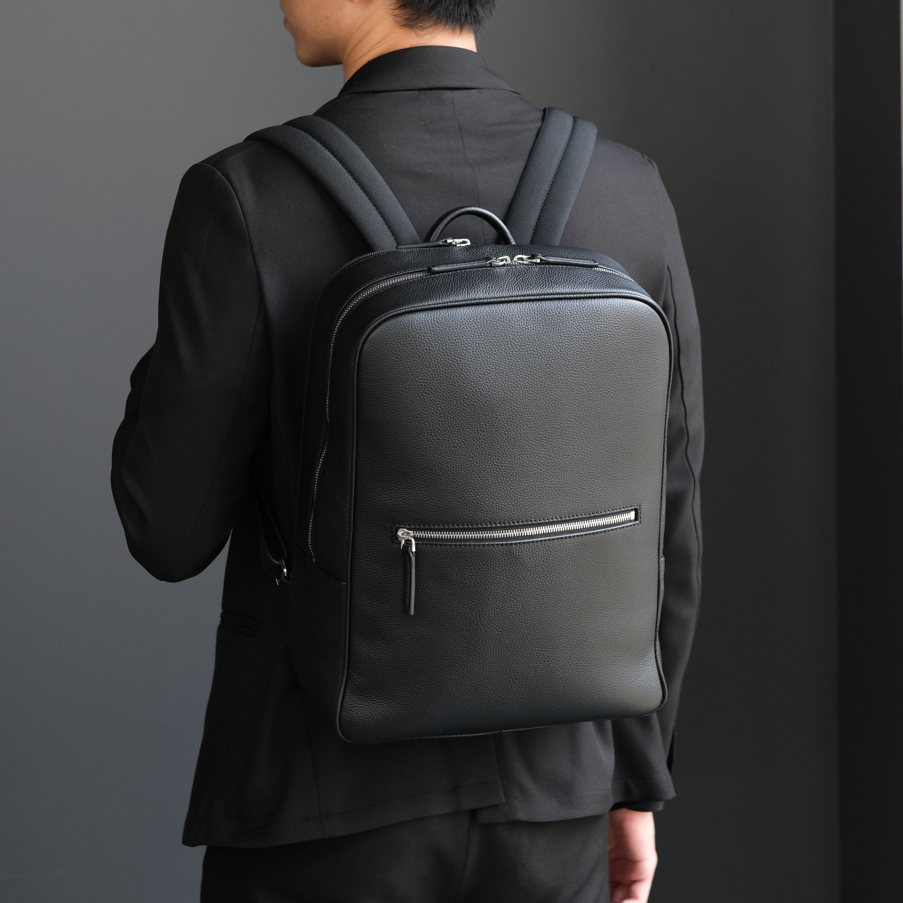 <受注生産：7月18日より順次発送予定>Full Grain Leather Backpack