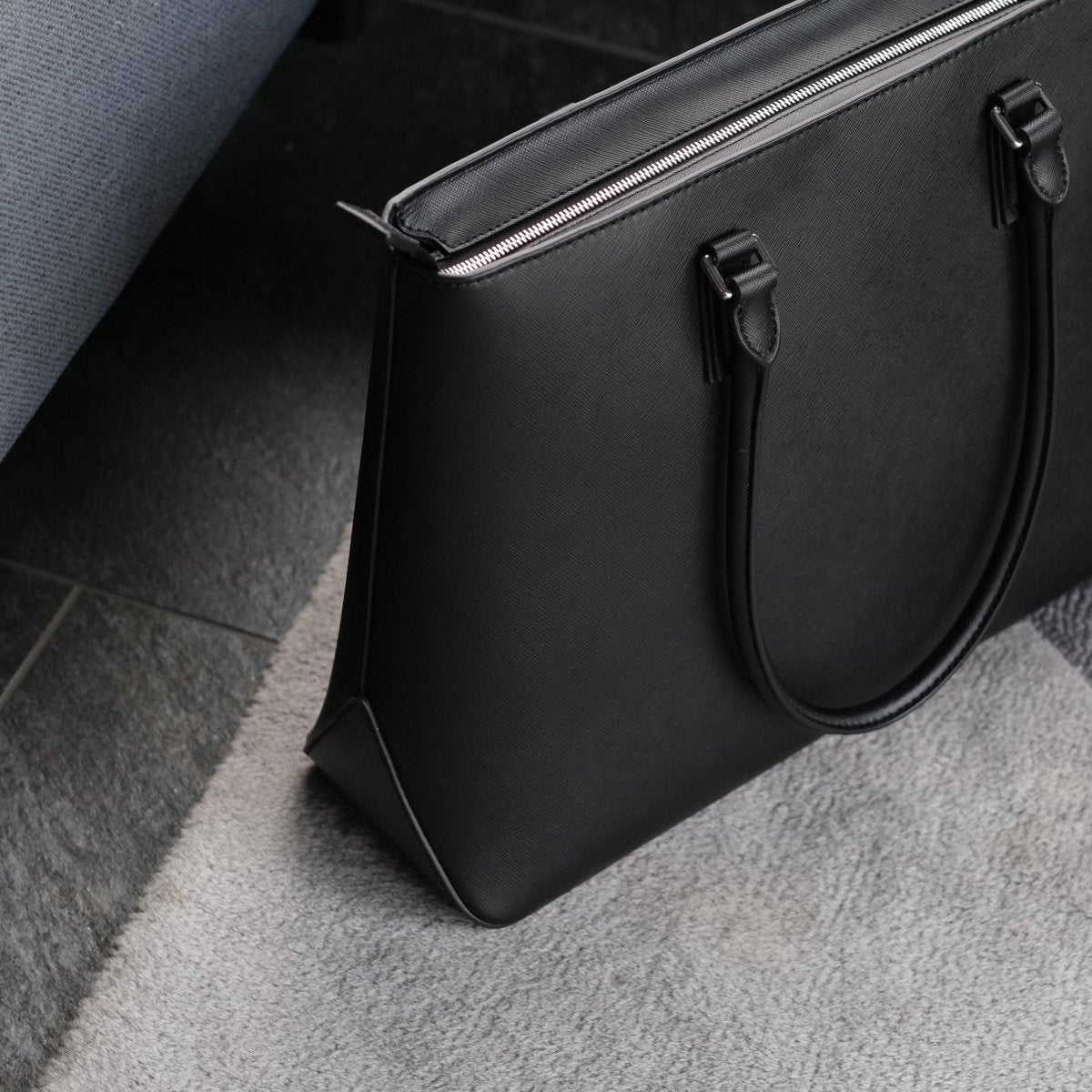<coming soon>Italian Saffiano Leather Tote (Rigid - Black) - aucentic