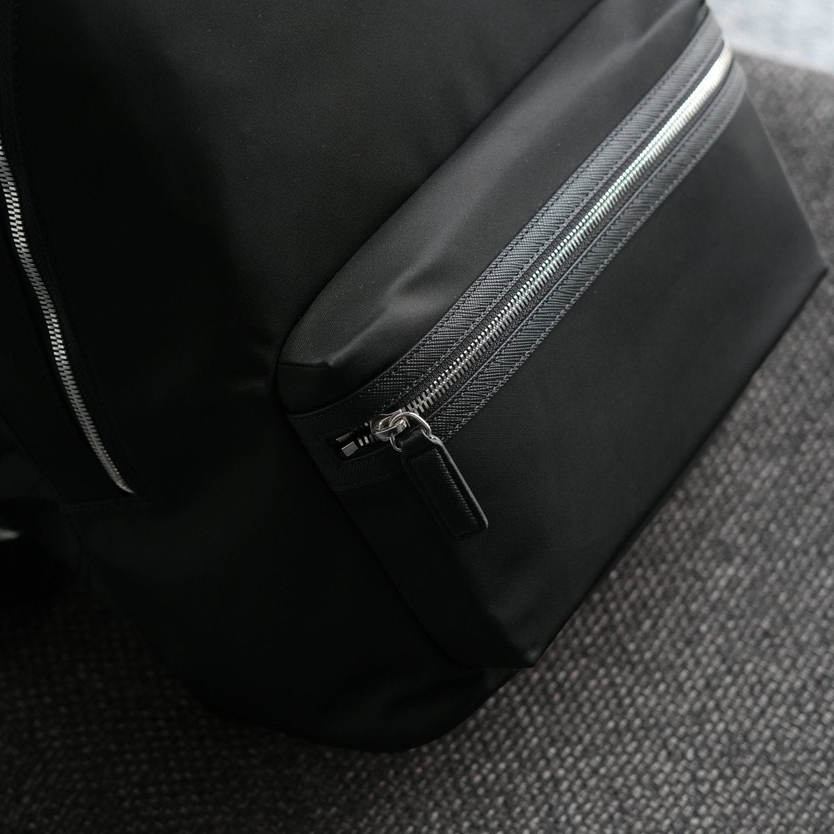 <Coming soon>Nylon Round Backpack - aucentic