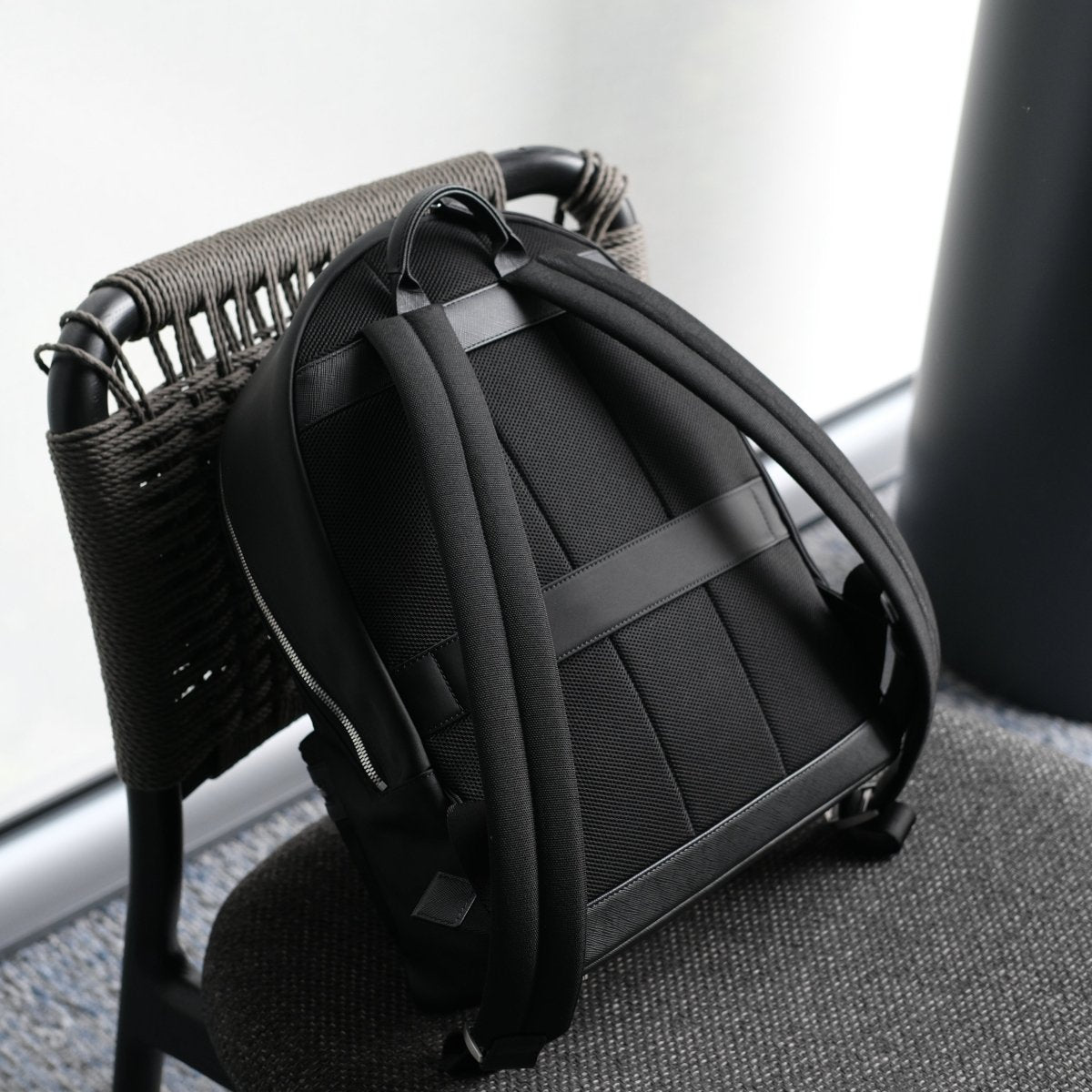 <Coming soon>Nylon Round Backpack - aucentic