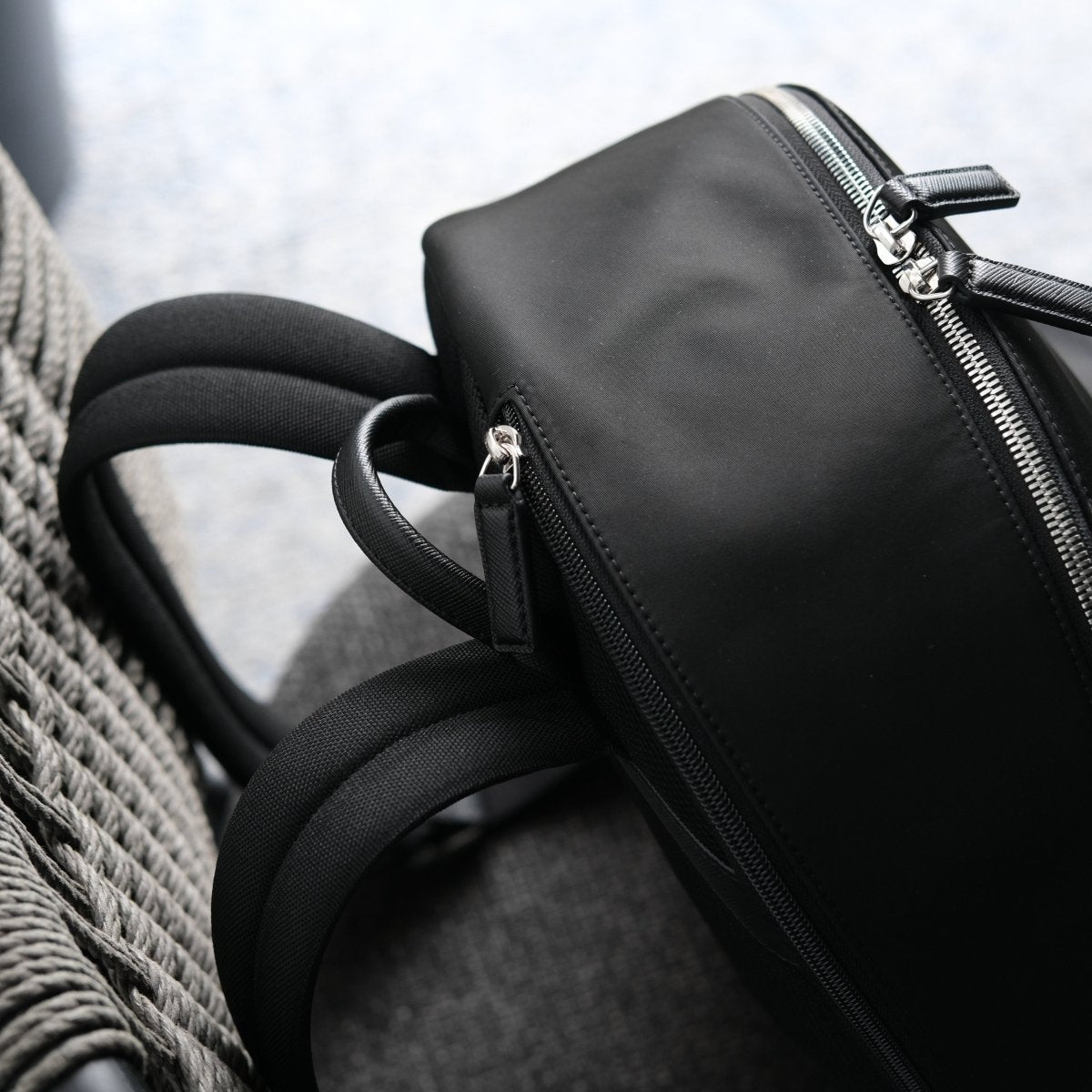 <Coming soon>Nylon Round Backpack - aucentic