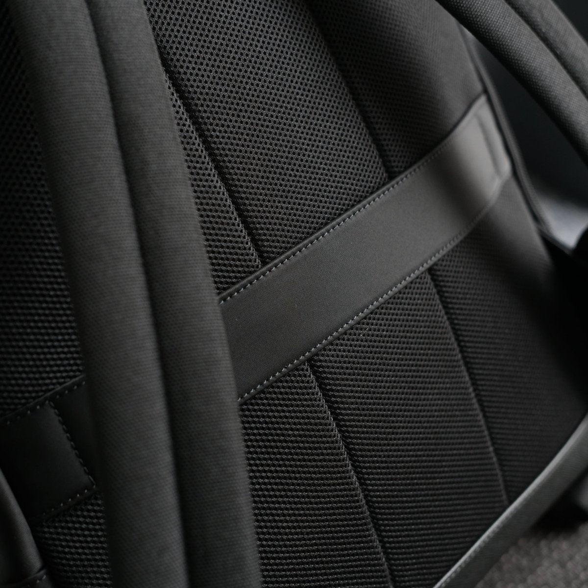 <Coming soon>Nylon Round Backpack - aucentic