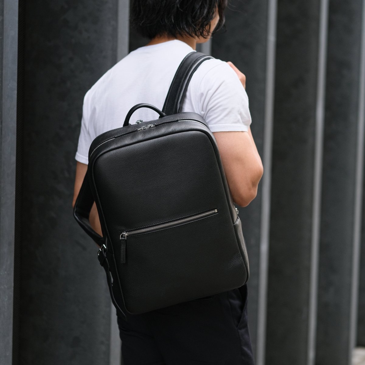 Full Grain Leather Backpack - aucentic