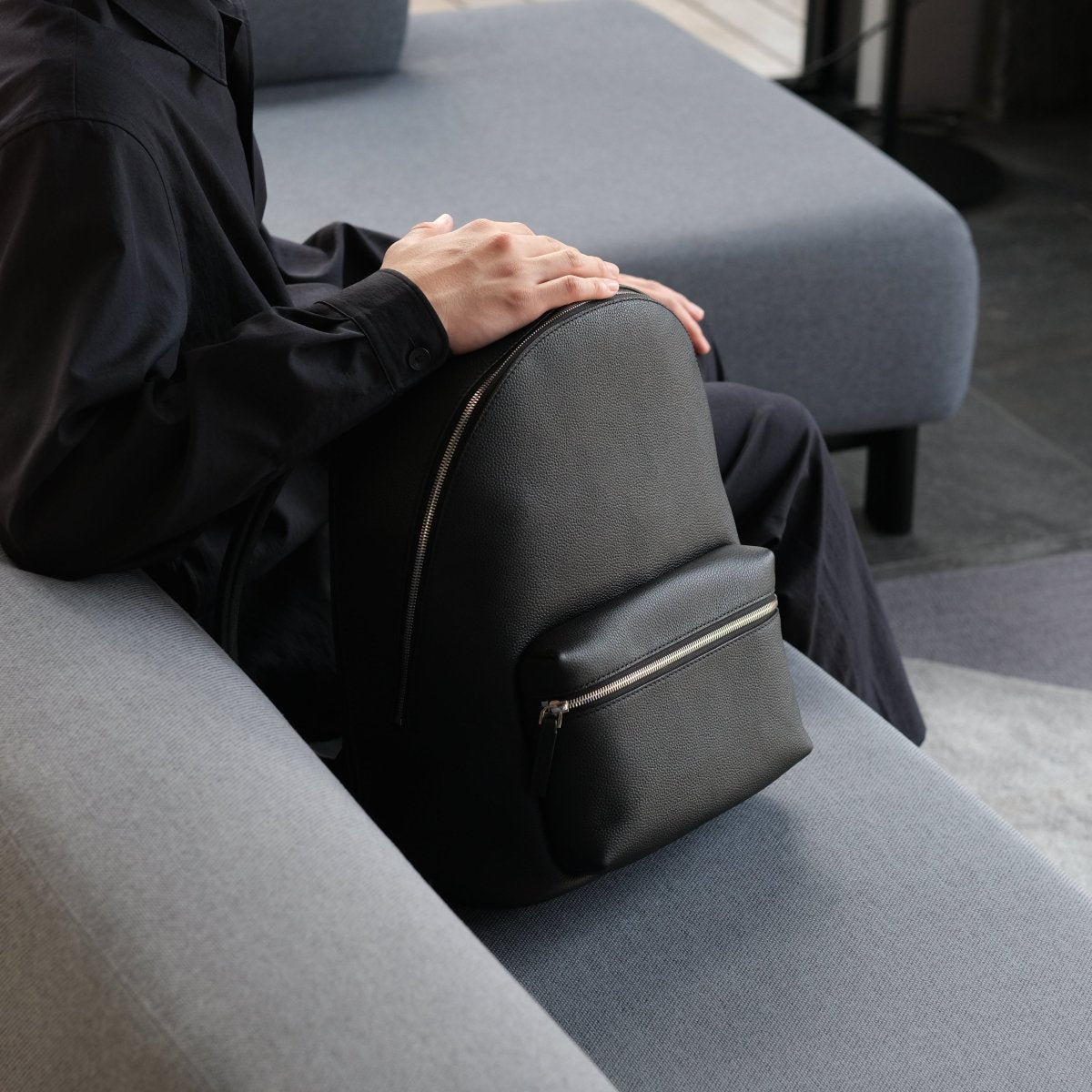 Full Grain Leather Round Backpack - aucentic