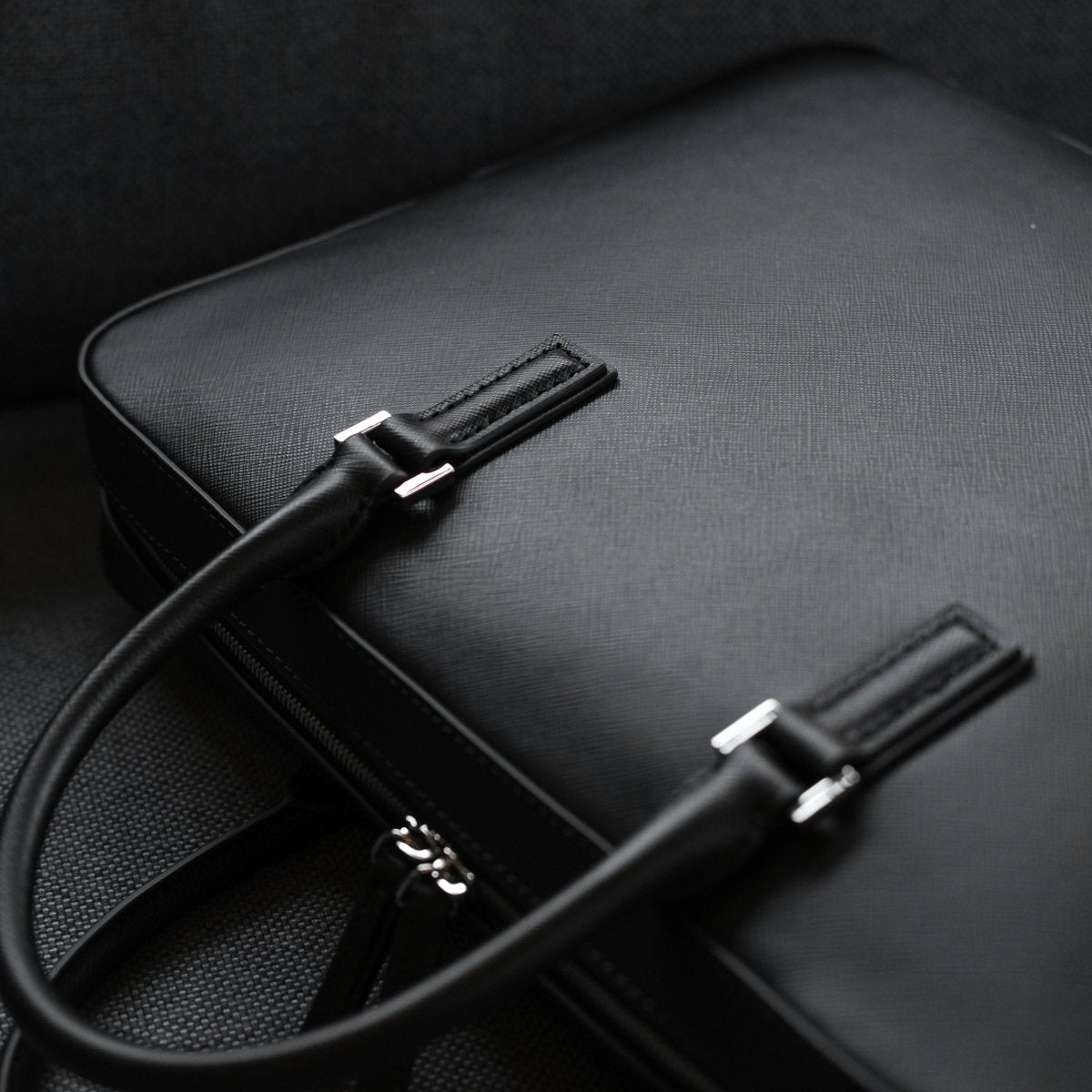 Italian Saffiano Leather Briefcase(Front - zip) - aucentic