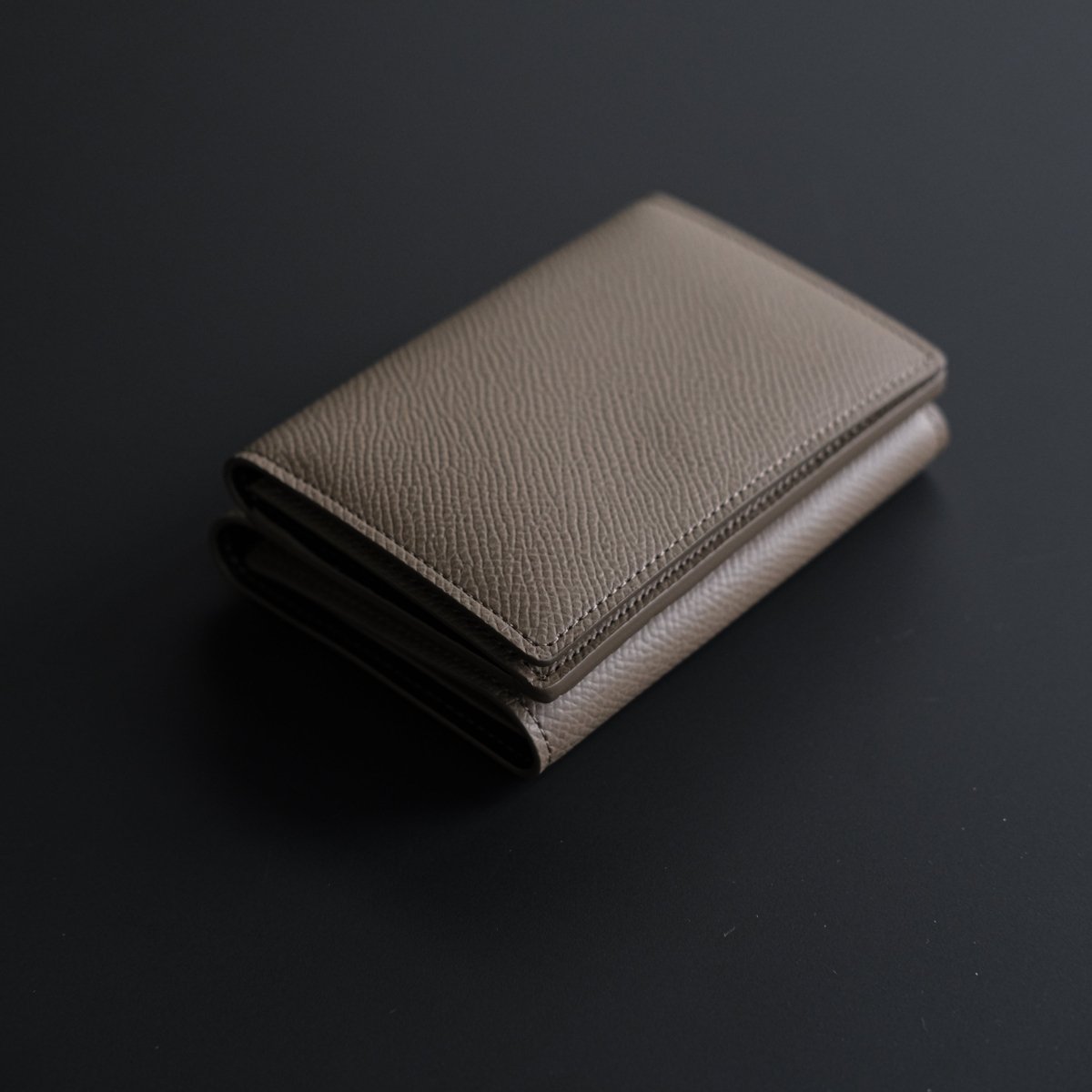 Waprolux-Compact Wallet (TAUPE) - aucentic