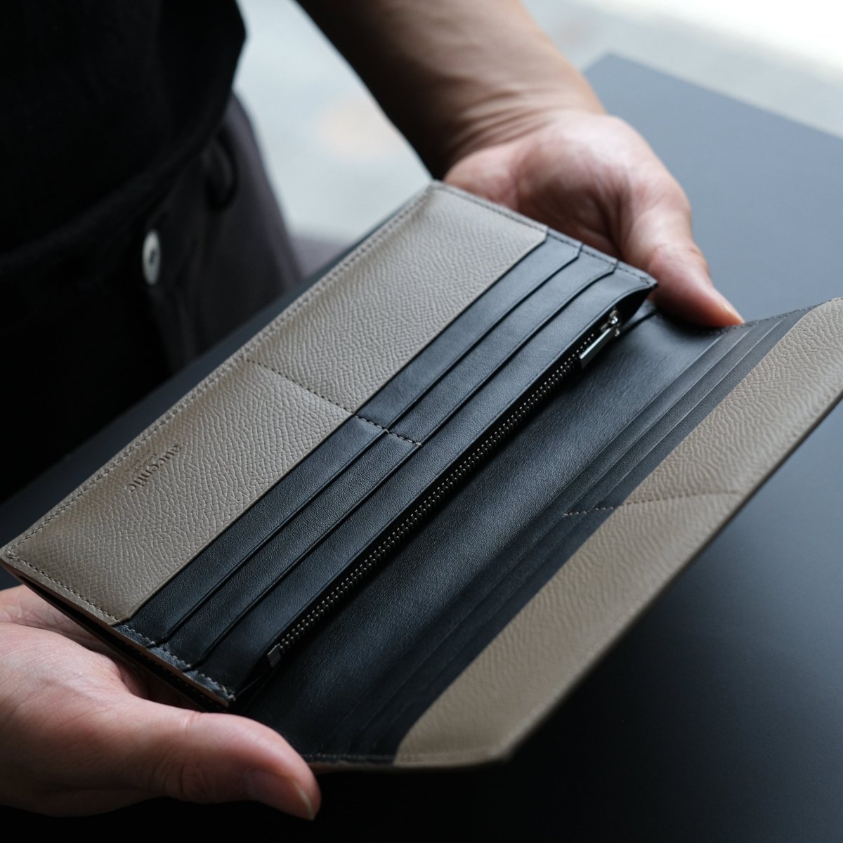 Waprolux-Essential Long Wallet (TAUPE) - aucentic