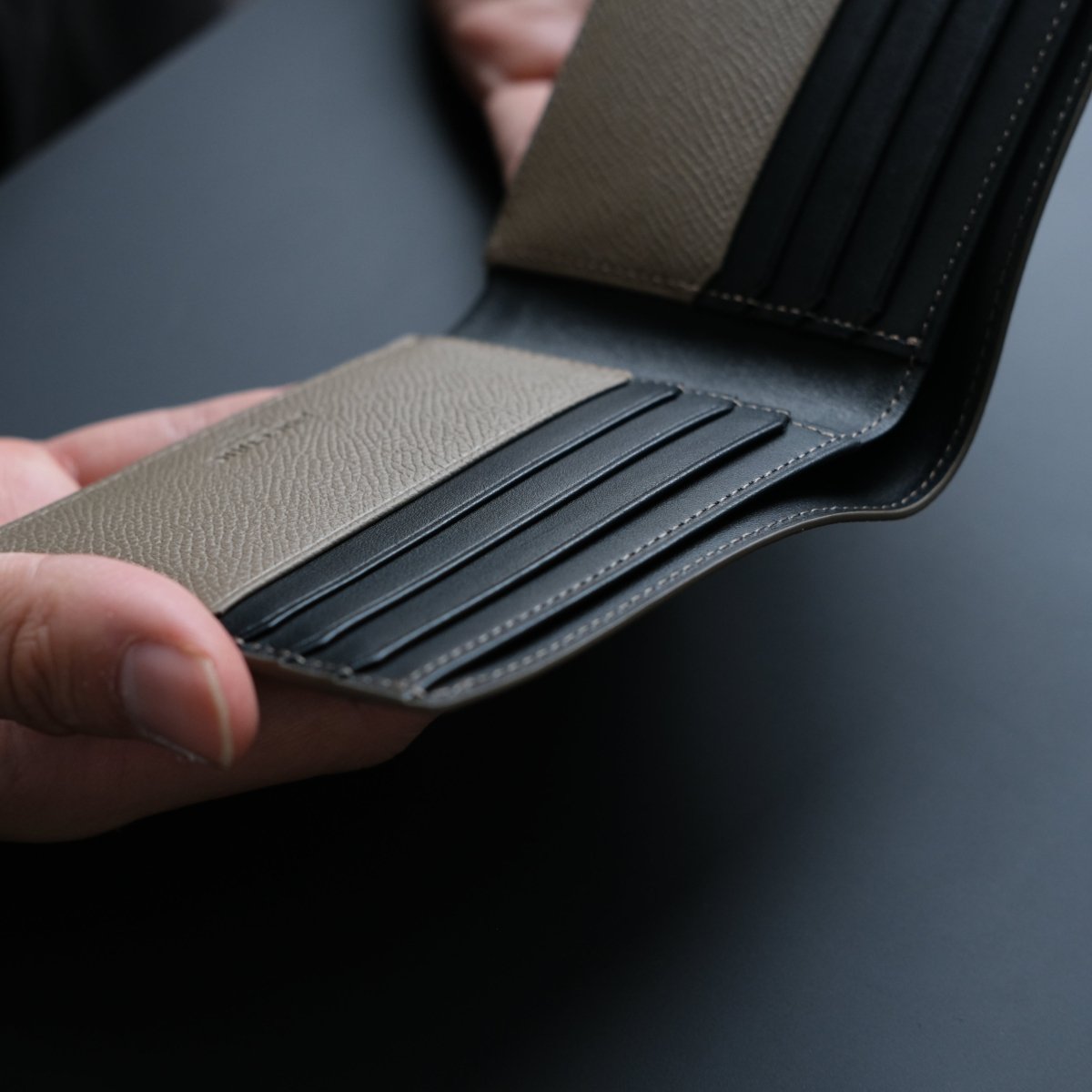 Waprolux-Essential Wallet (TAUPE) - aucentic