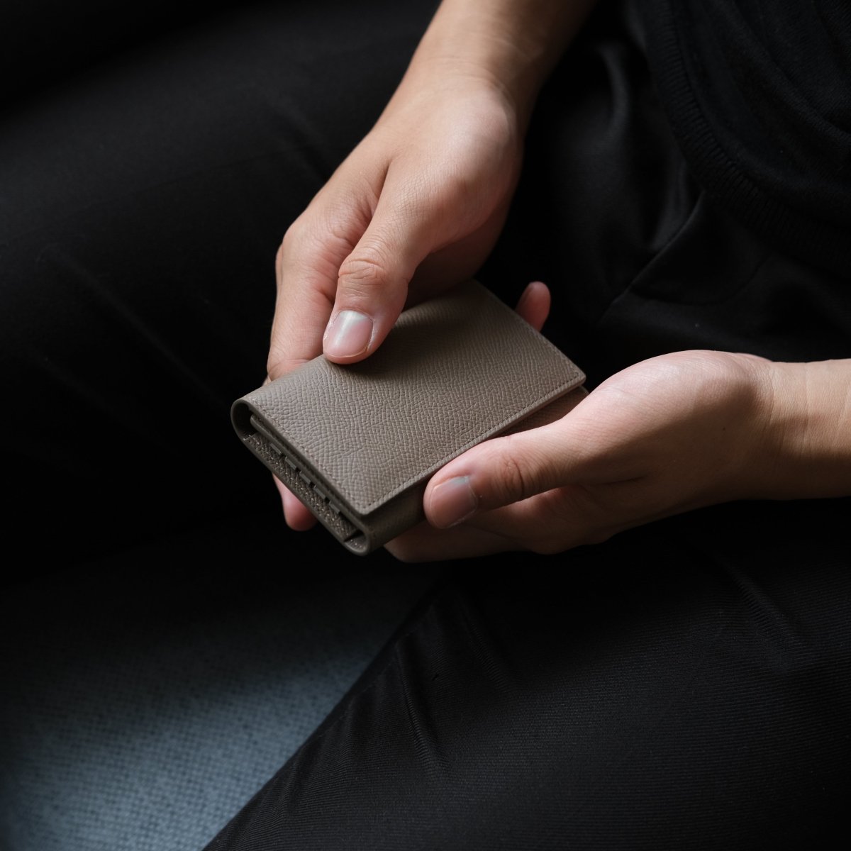 Waprolux-Key Case (TAUPE) - aucentic