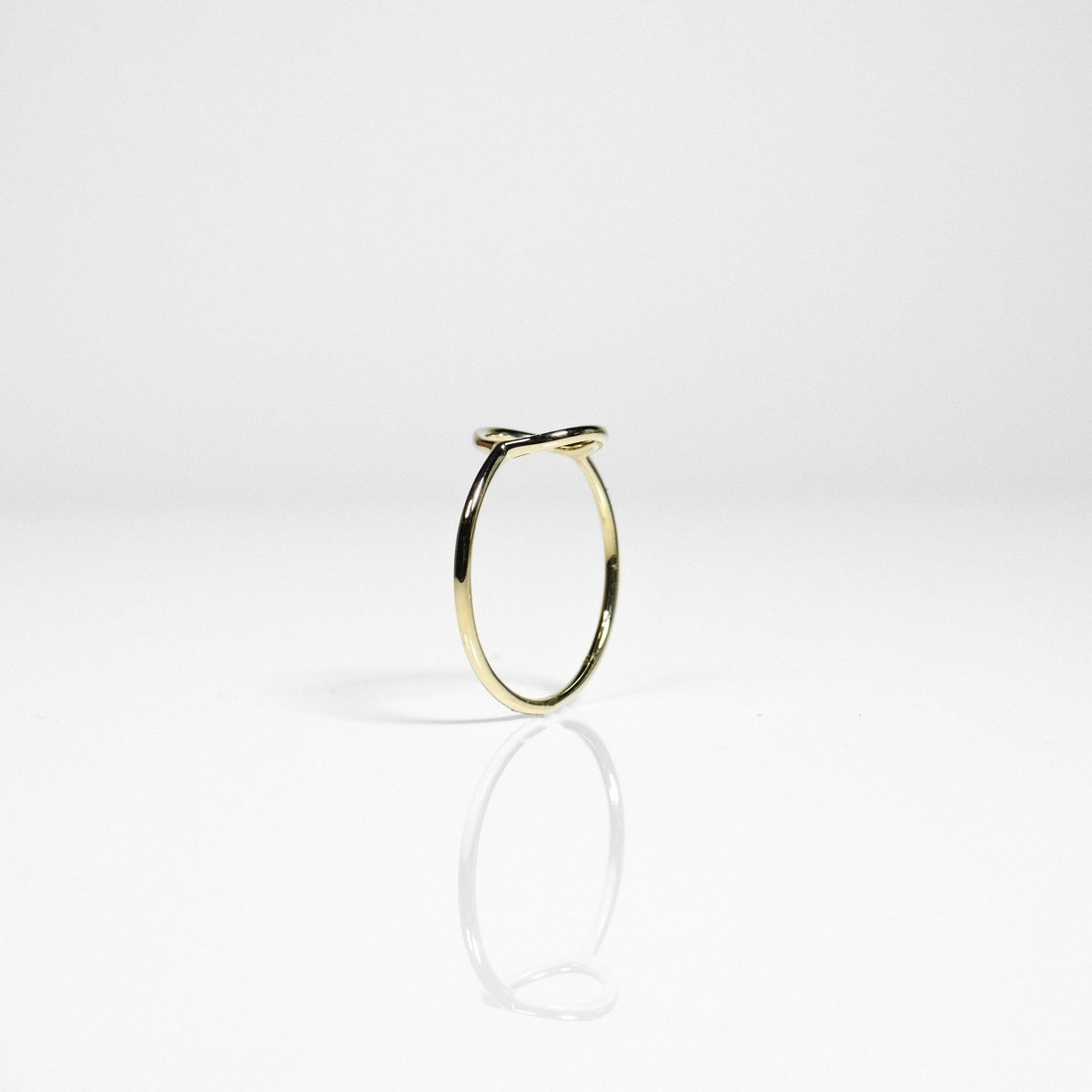 14k Solid Gold Circle Ring - aucentic