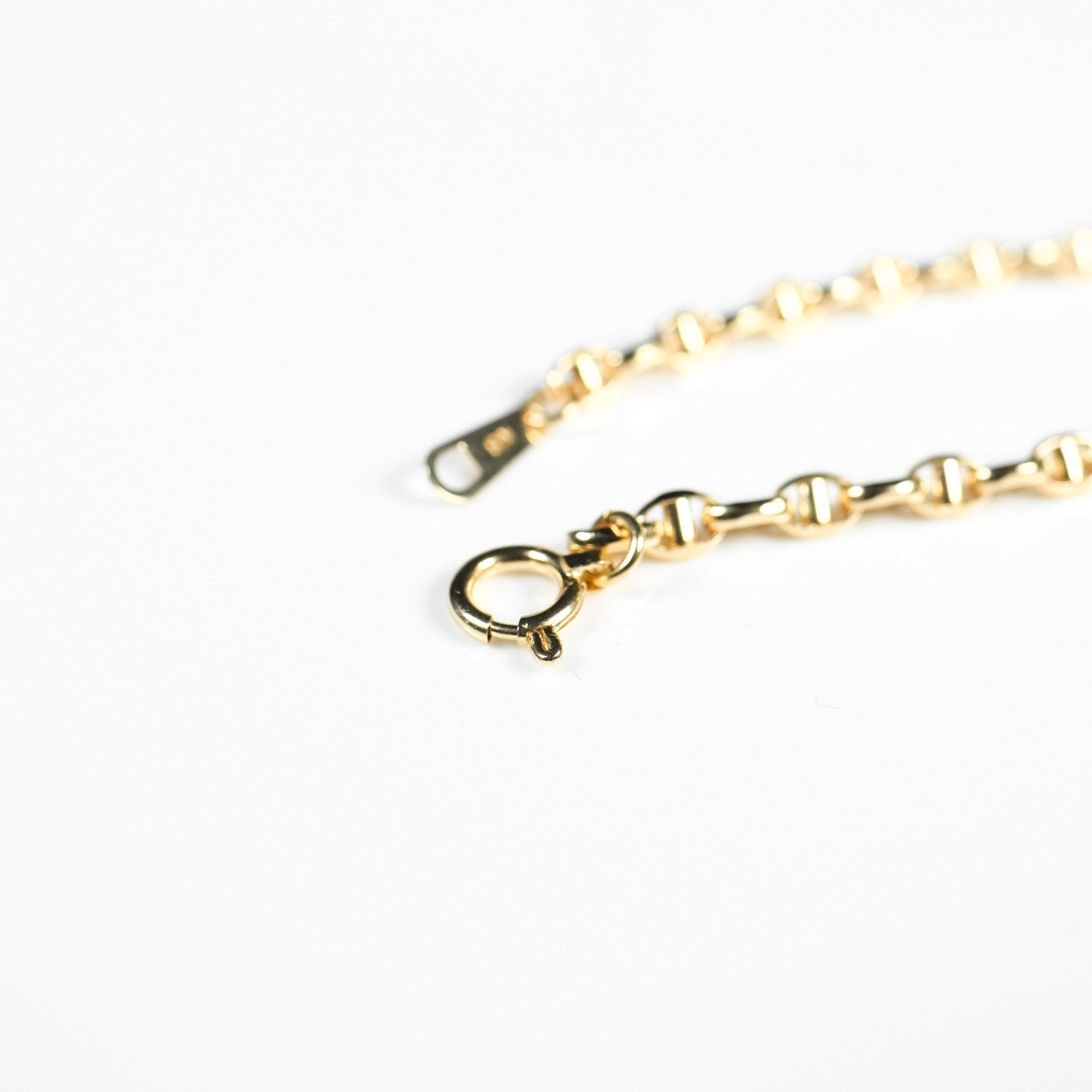 18K Anchor Chain Bracelet
