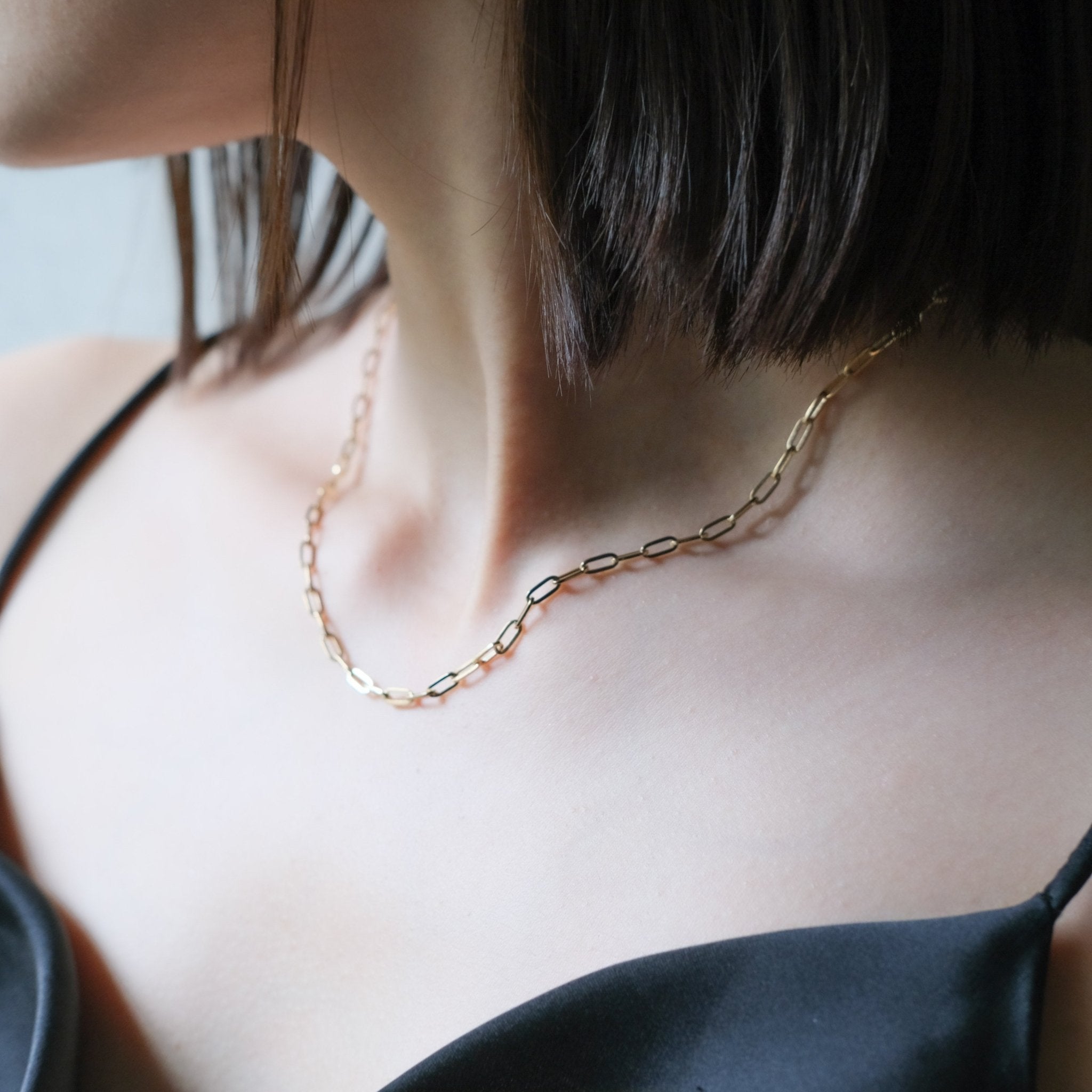 18K Hollow Paperclip Necklace