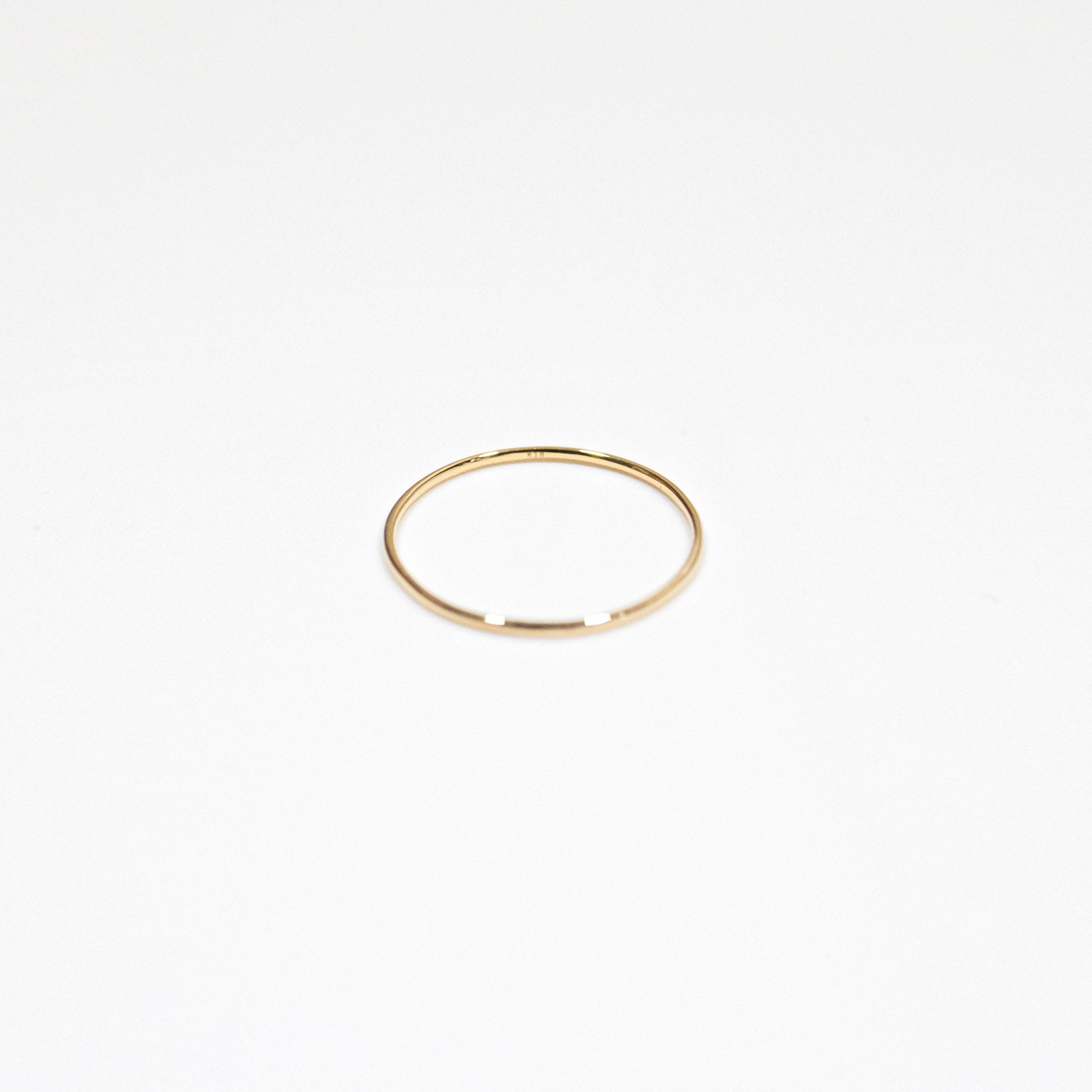 18k Solid Gold Skinny Ring - aucentic