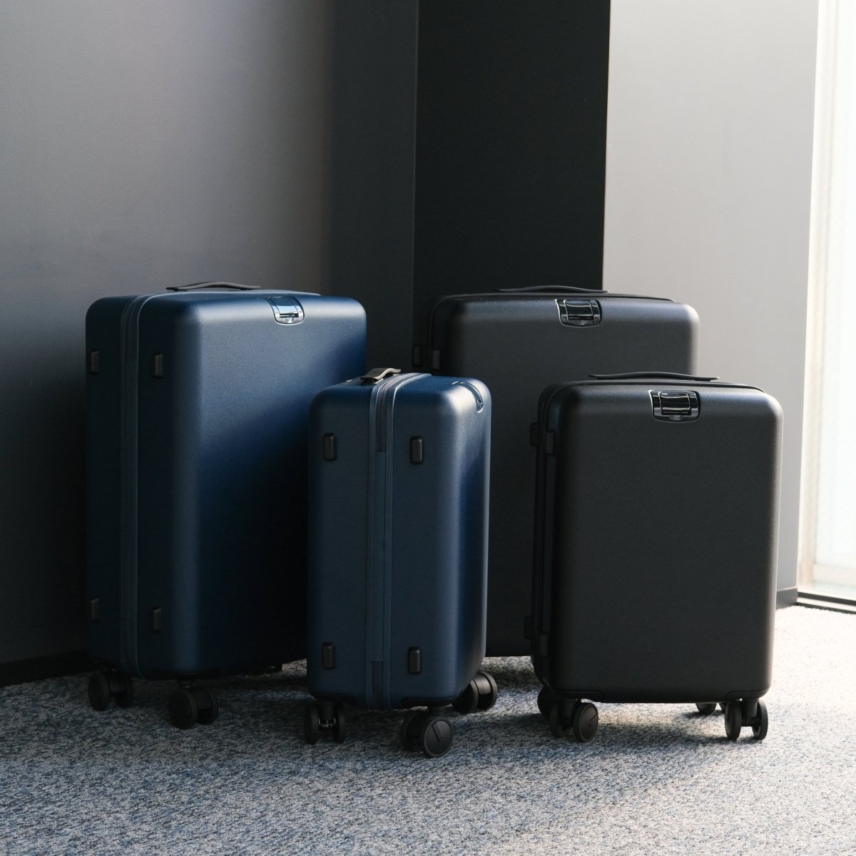 Essential Luxe Suitcase（Dark Blue） - aucentic