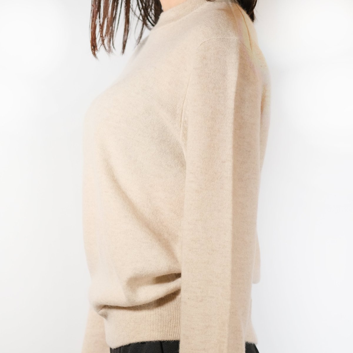 オンライン 内モンゴル産100%カシミヤは前後に薄いセーターを着られる